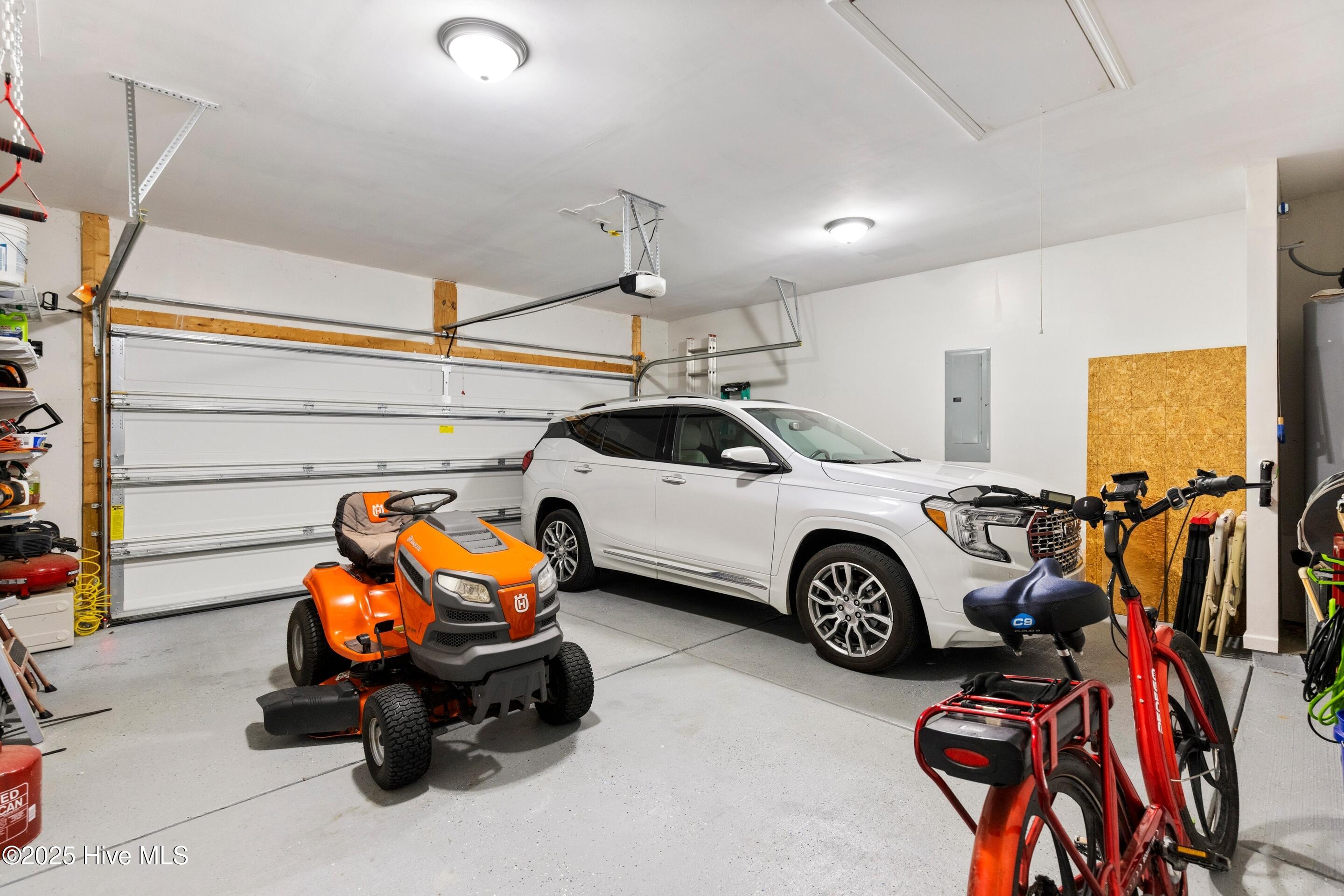 100529206 | Photo 37