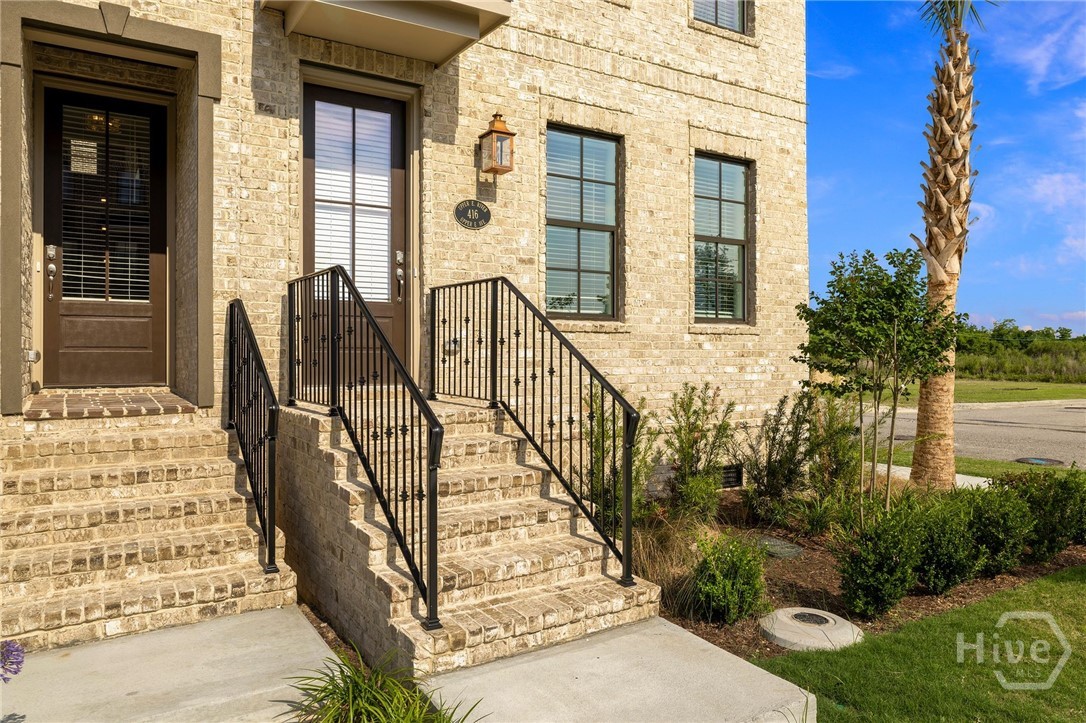 Homes for sale in Savannah, GA | 416 Upper East Ave, Savannah, GA 31401 | MLS# SA336412