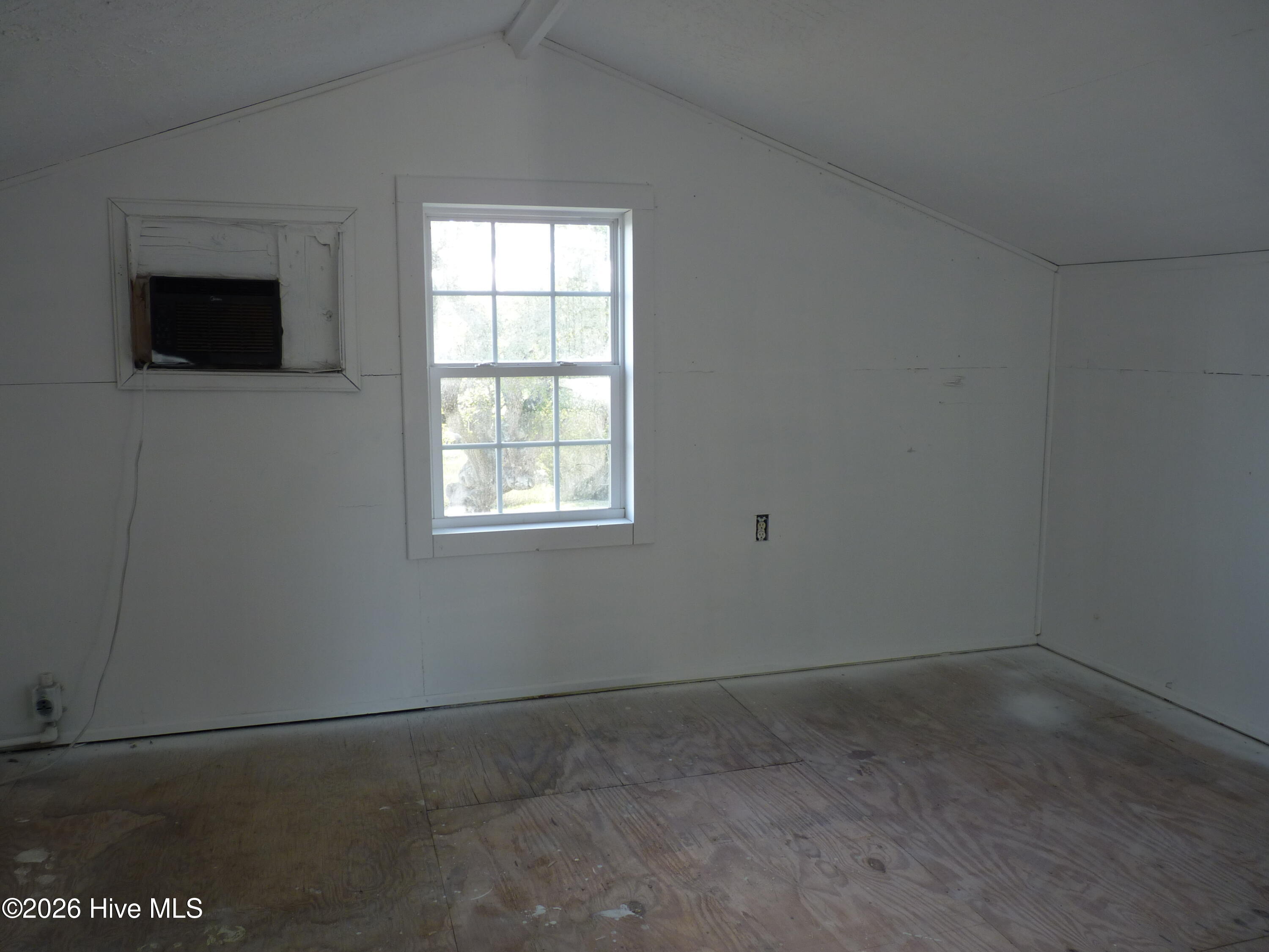 210 Shore Road, Newport, NC, 28570