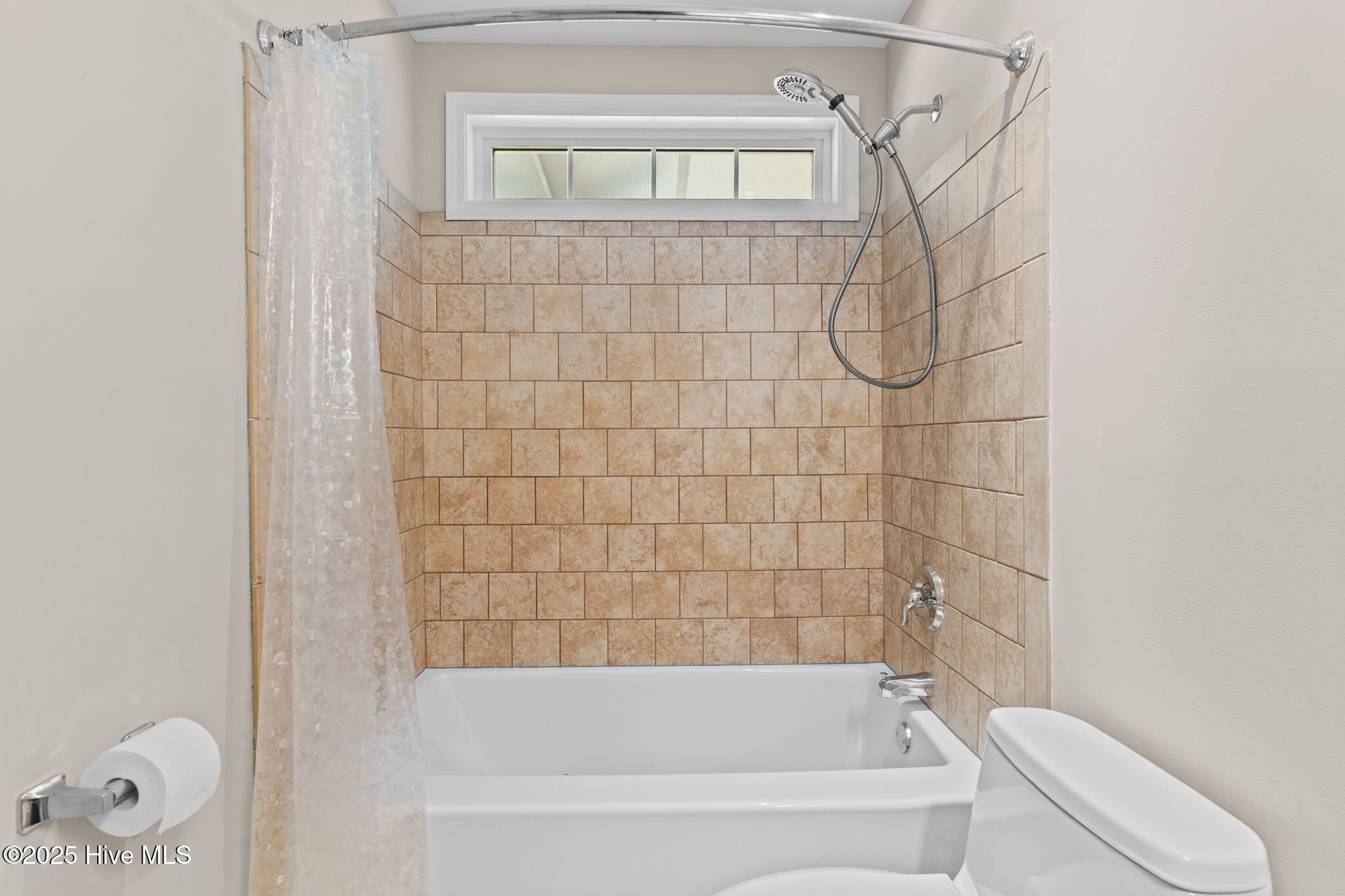 100543111 | Photo 60