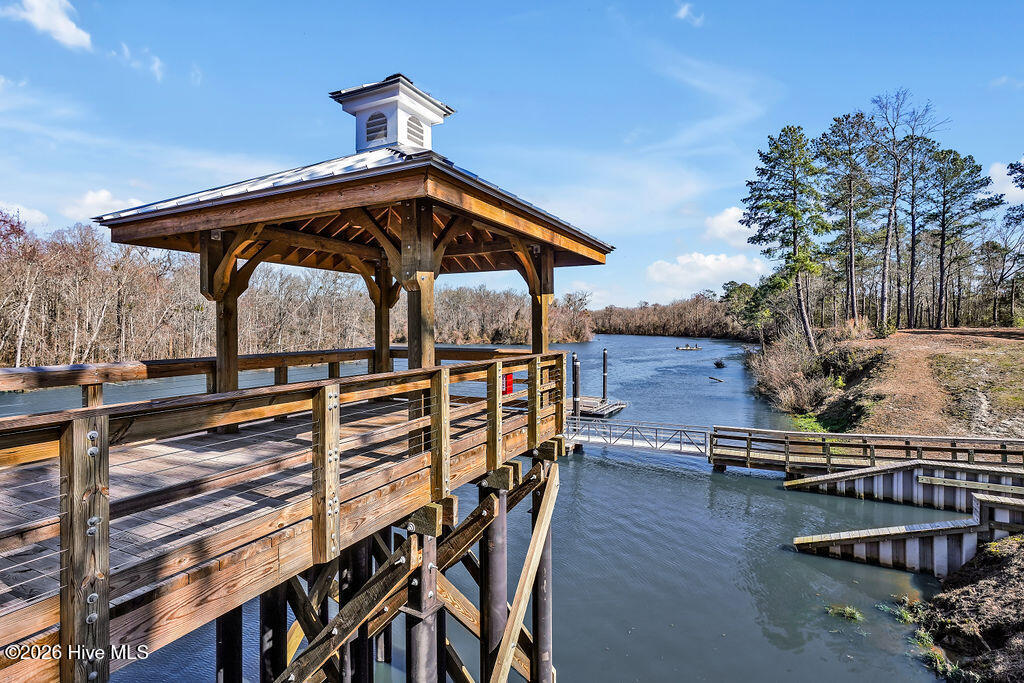 100564545 | Photo 81