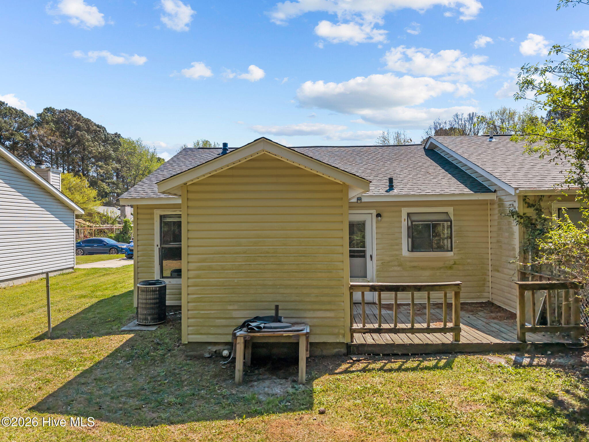 100563578 | Photo 32