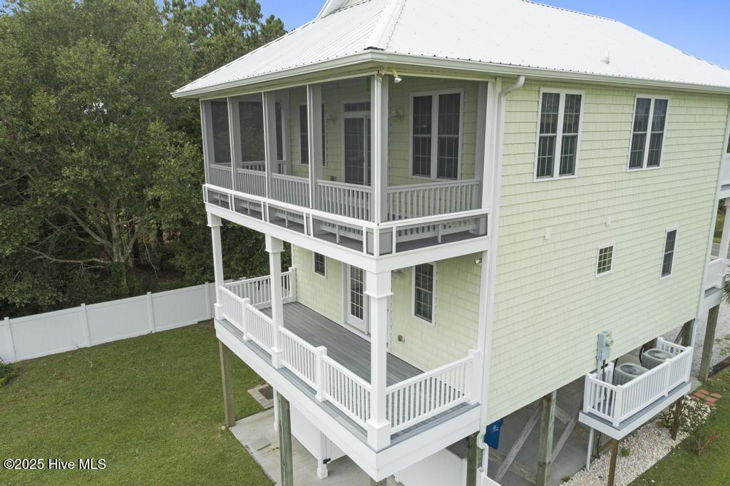 100557456 | Photo 22