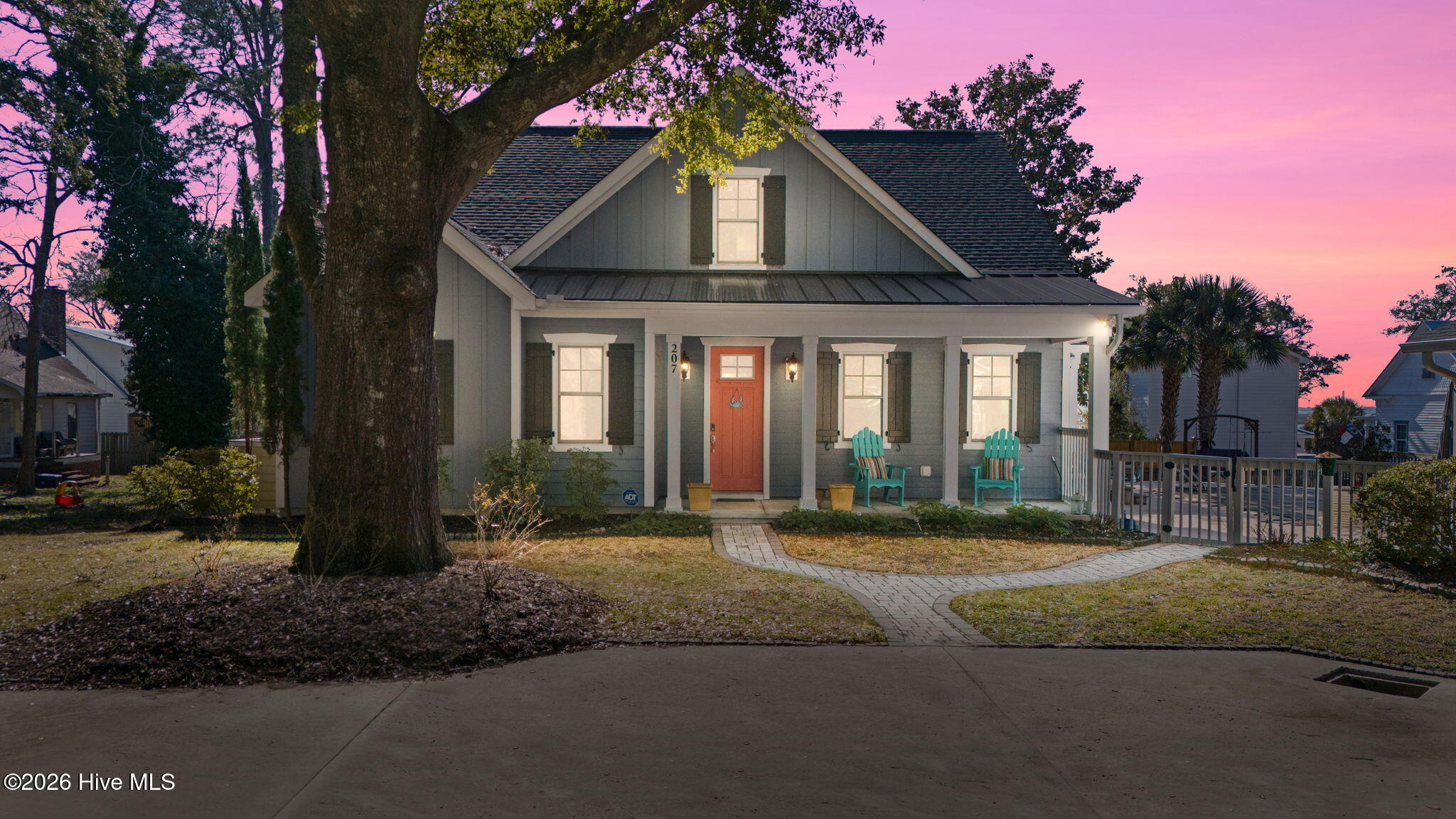 100553836 | Photo 68