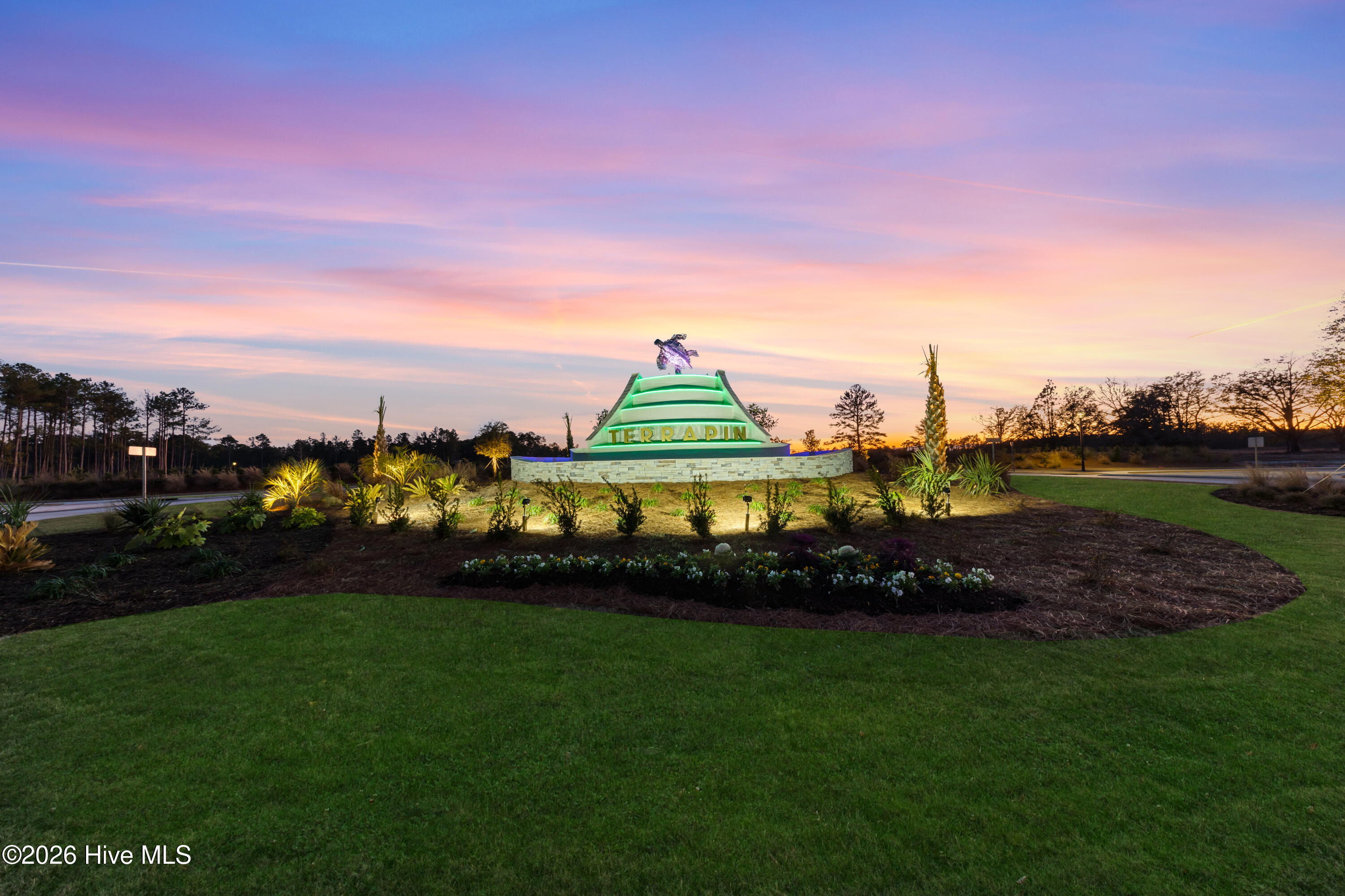 100538583 | Photo 35