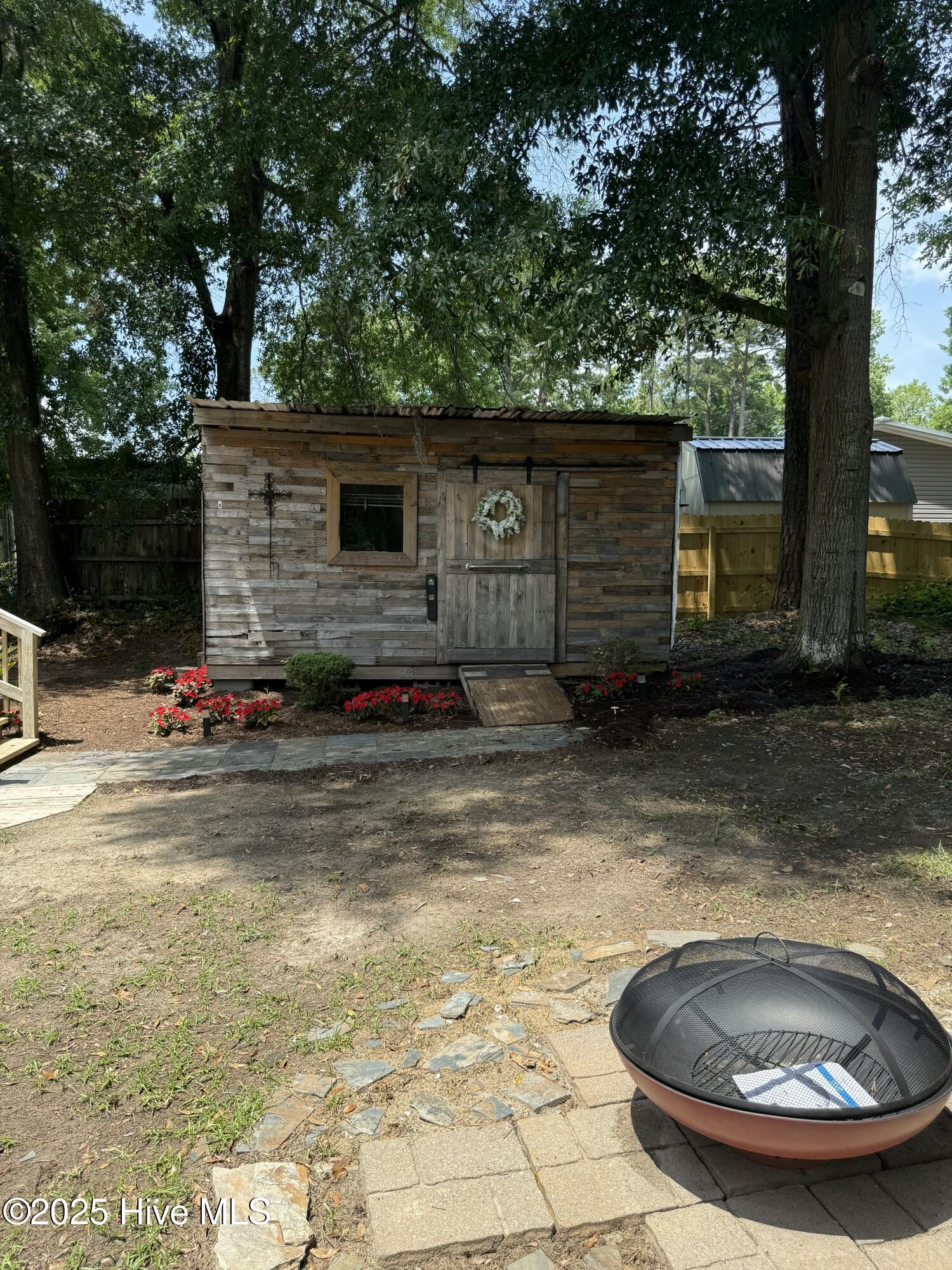 100517636 | Photo 34