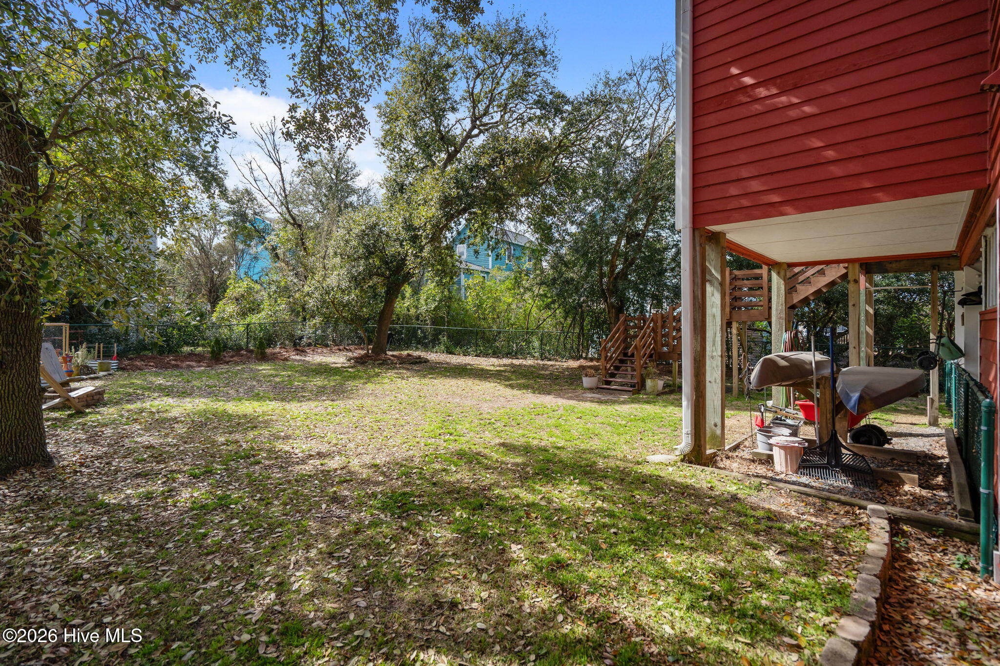 100561498 | Photo 46