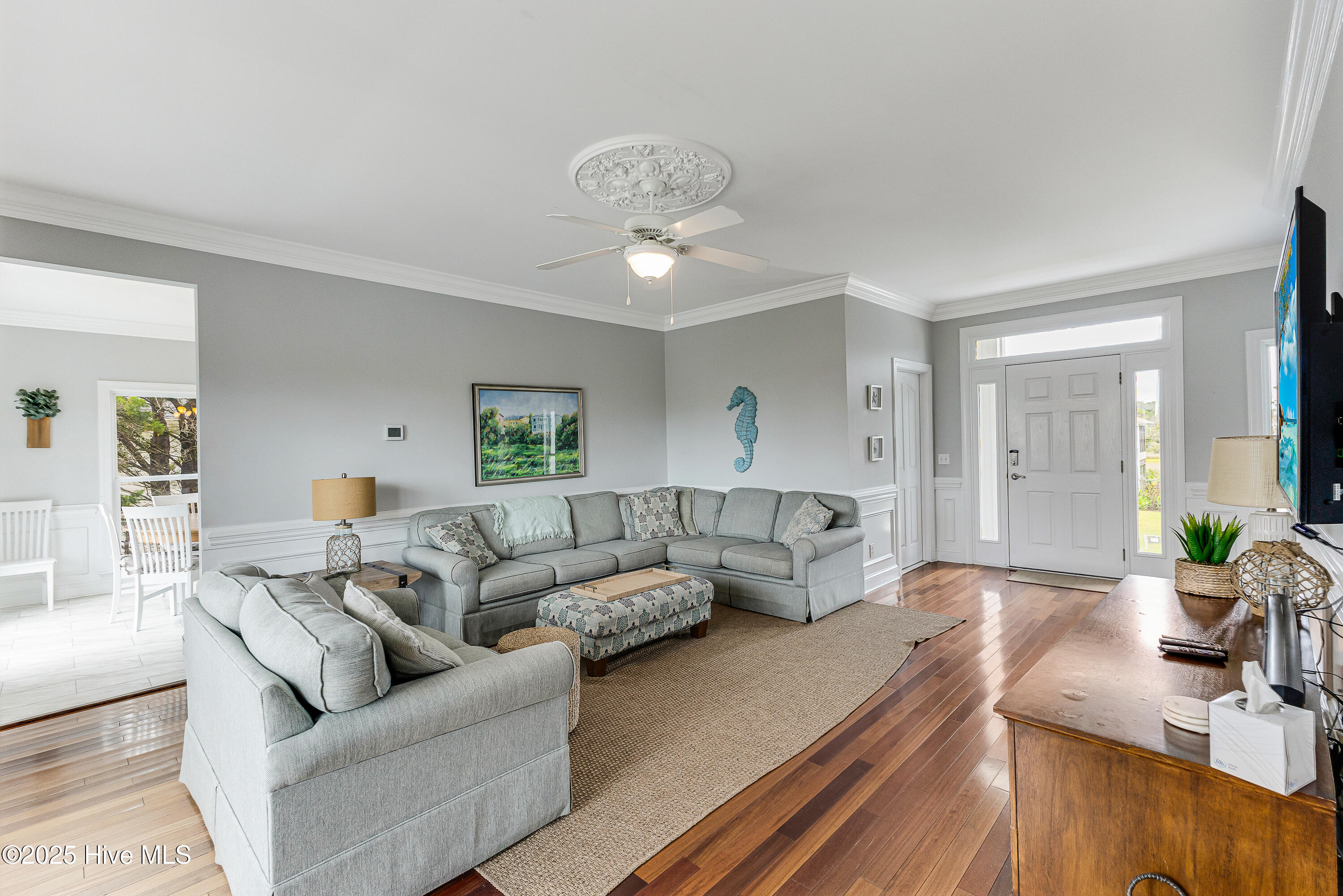 100514949 | Photo 11