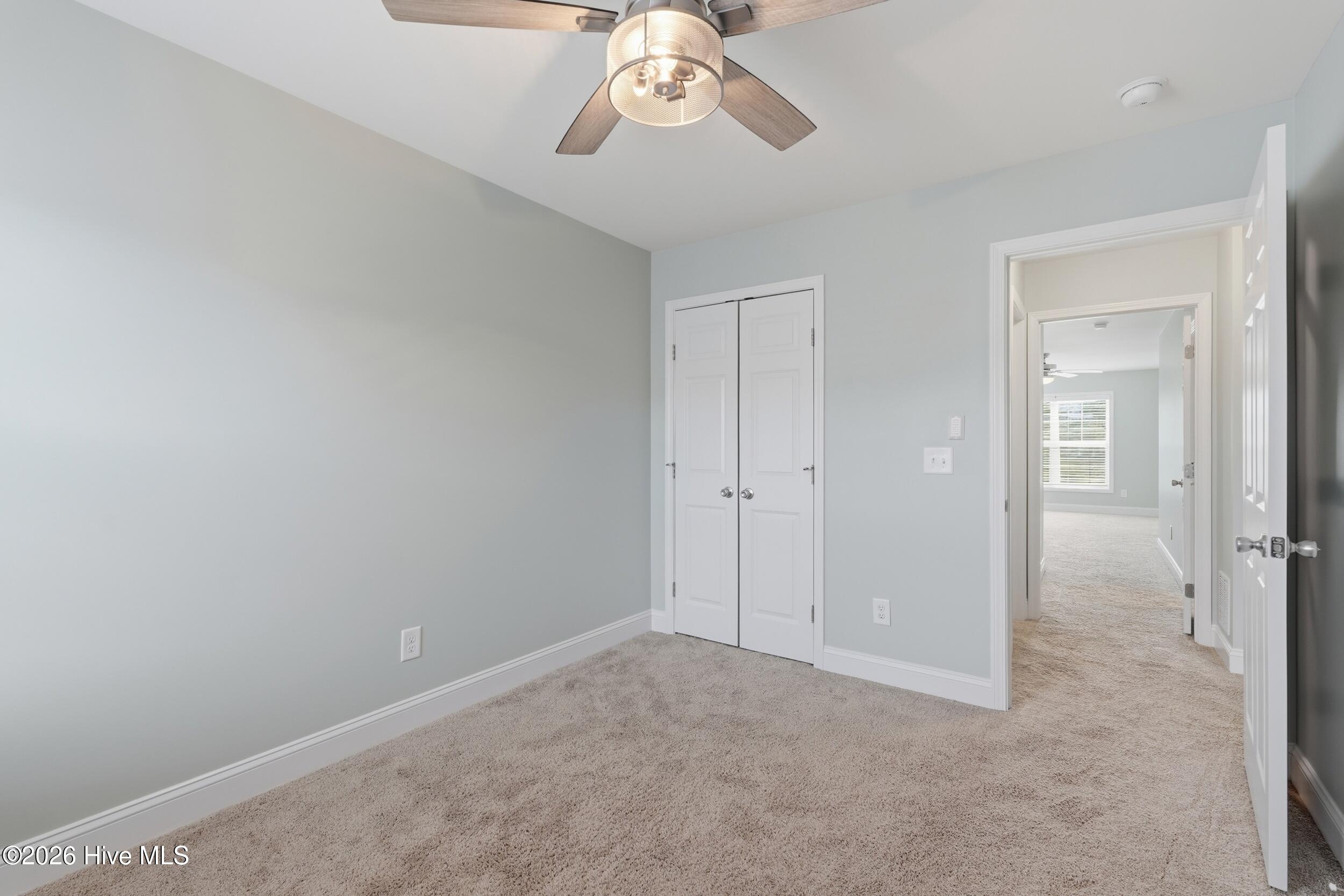 100566235 | Photo 32