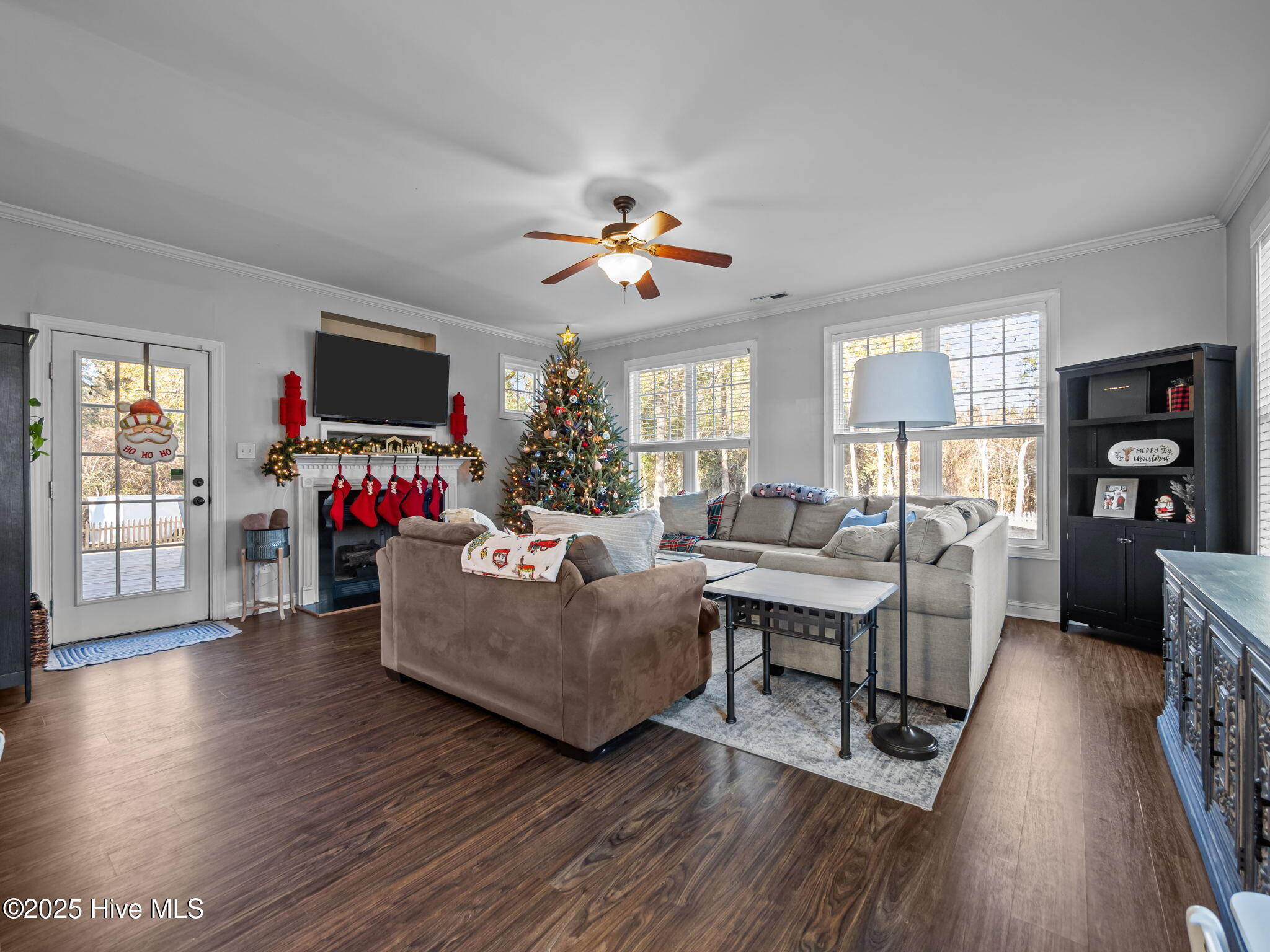 100546658 | Photo 14