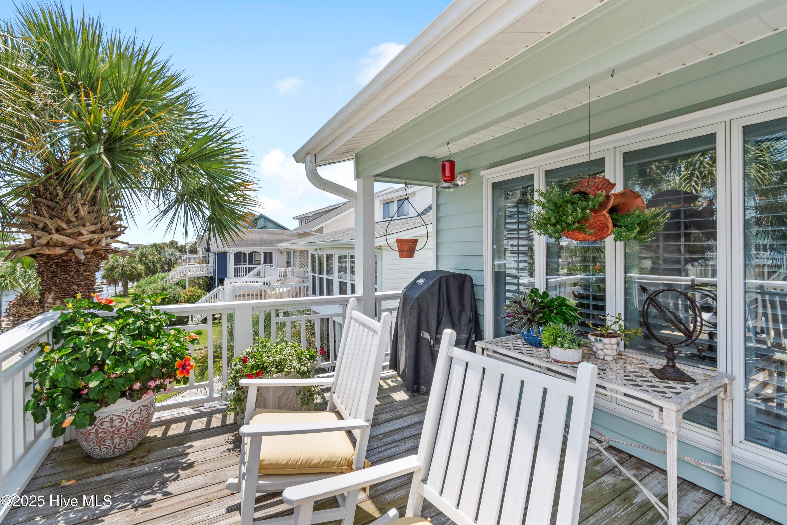 100527373 | Photo 61