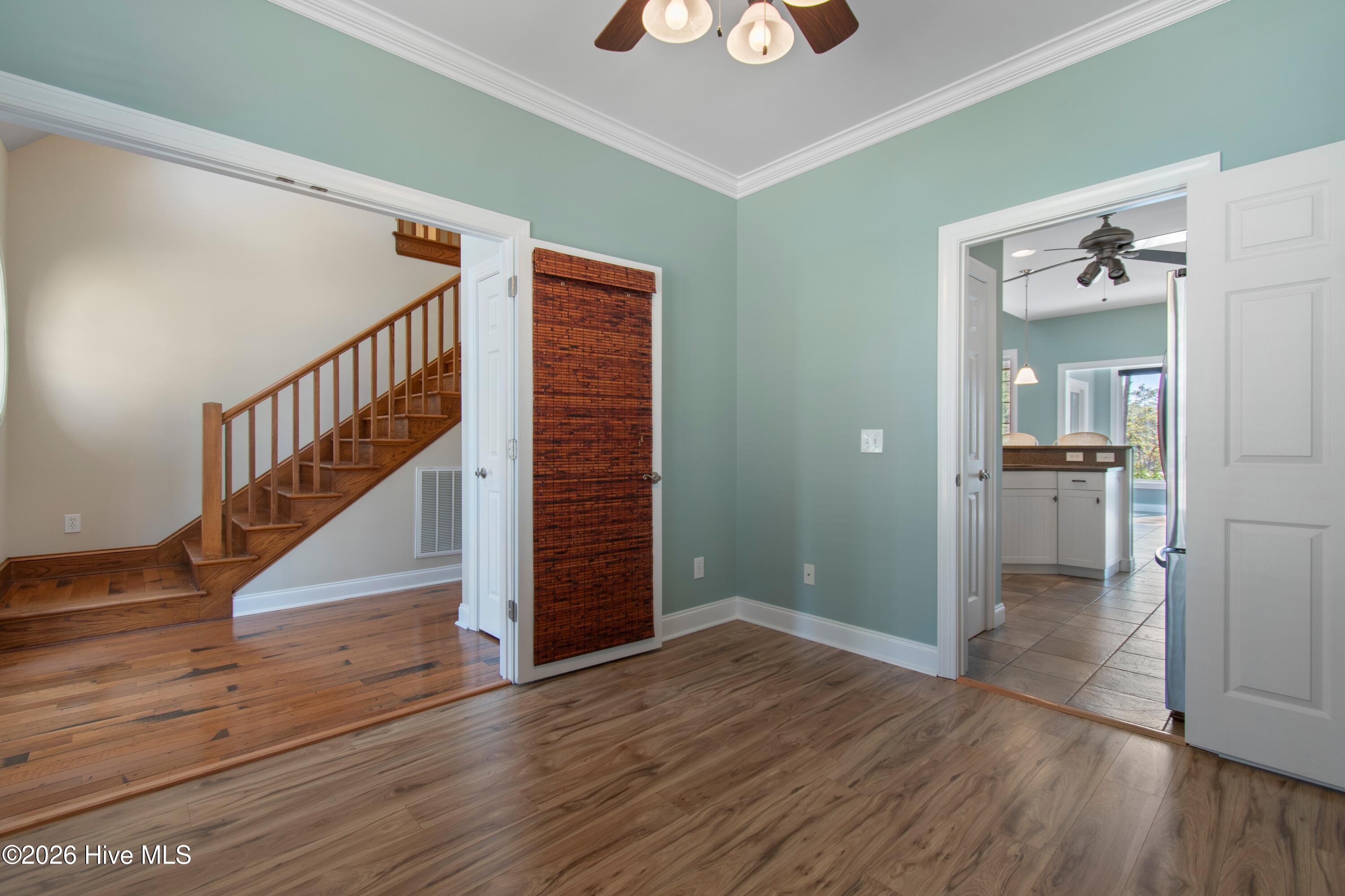 100555645 | Photo 17