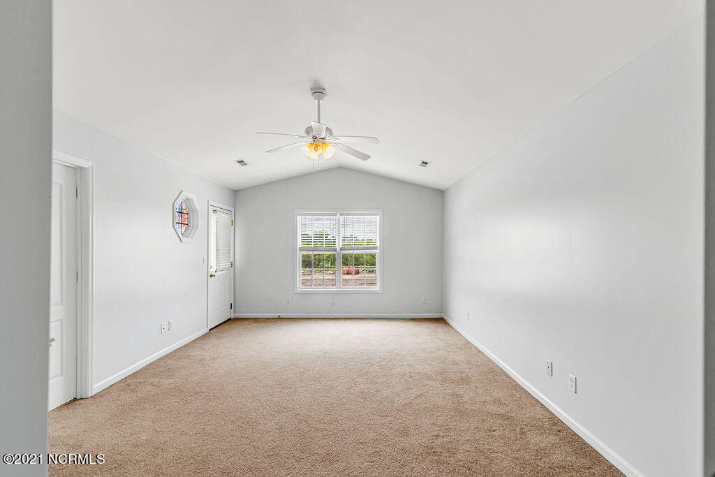 100530654 | Photo 15