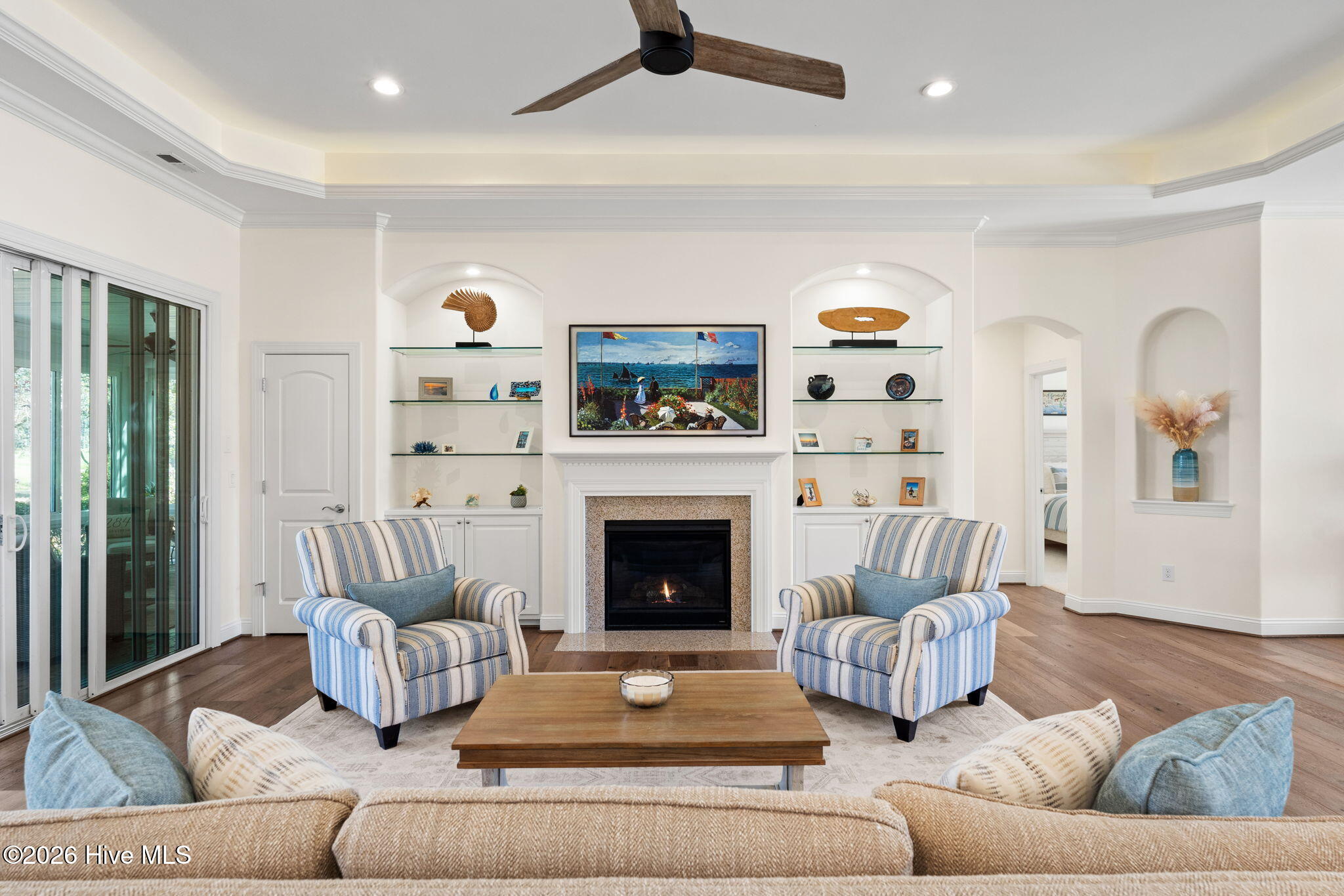 Undisclosed Address, Southport, NC, 28461