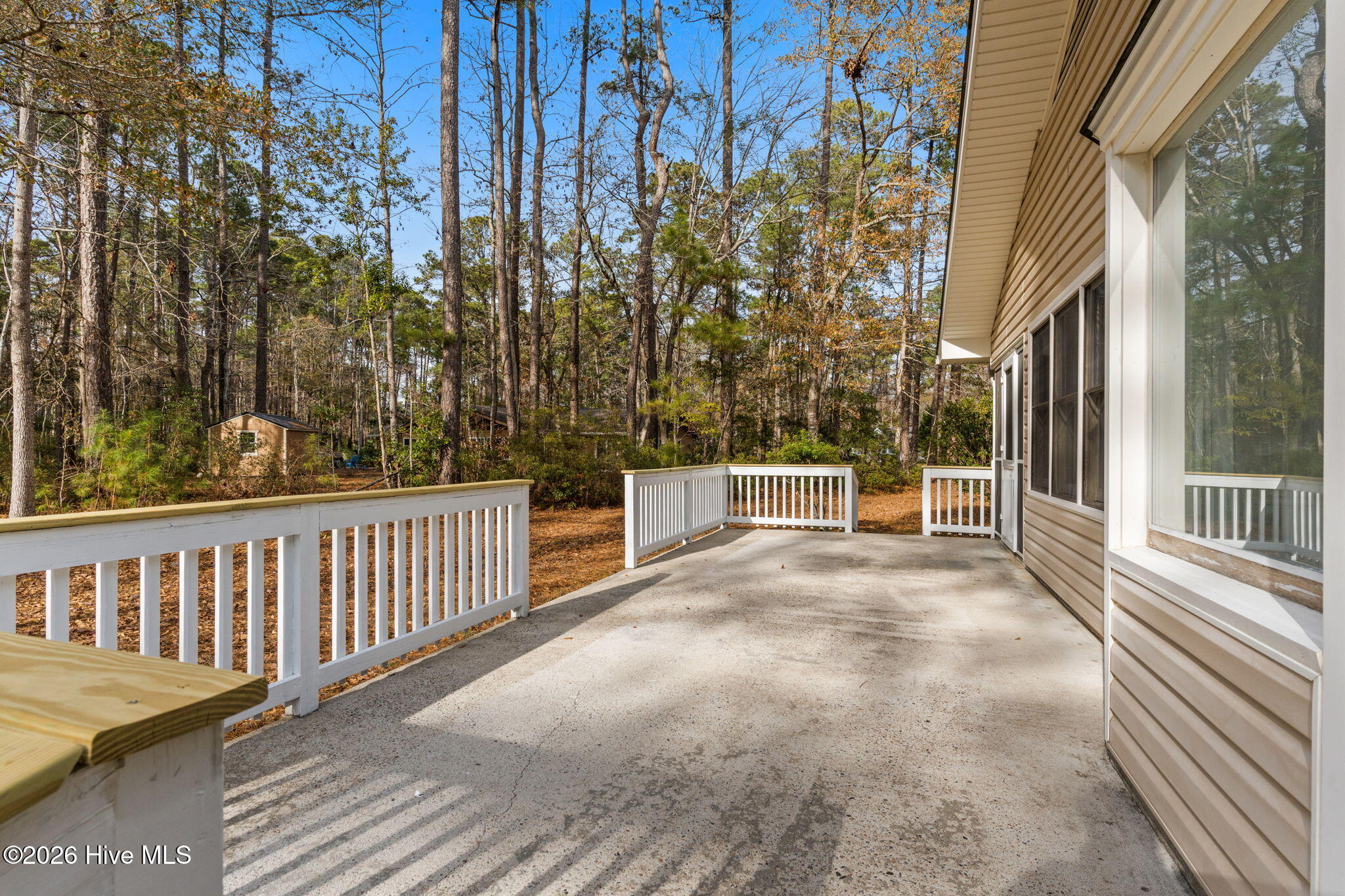 100547566 | Photo 41