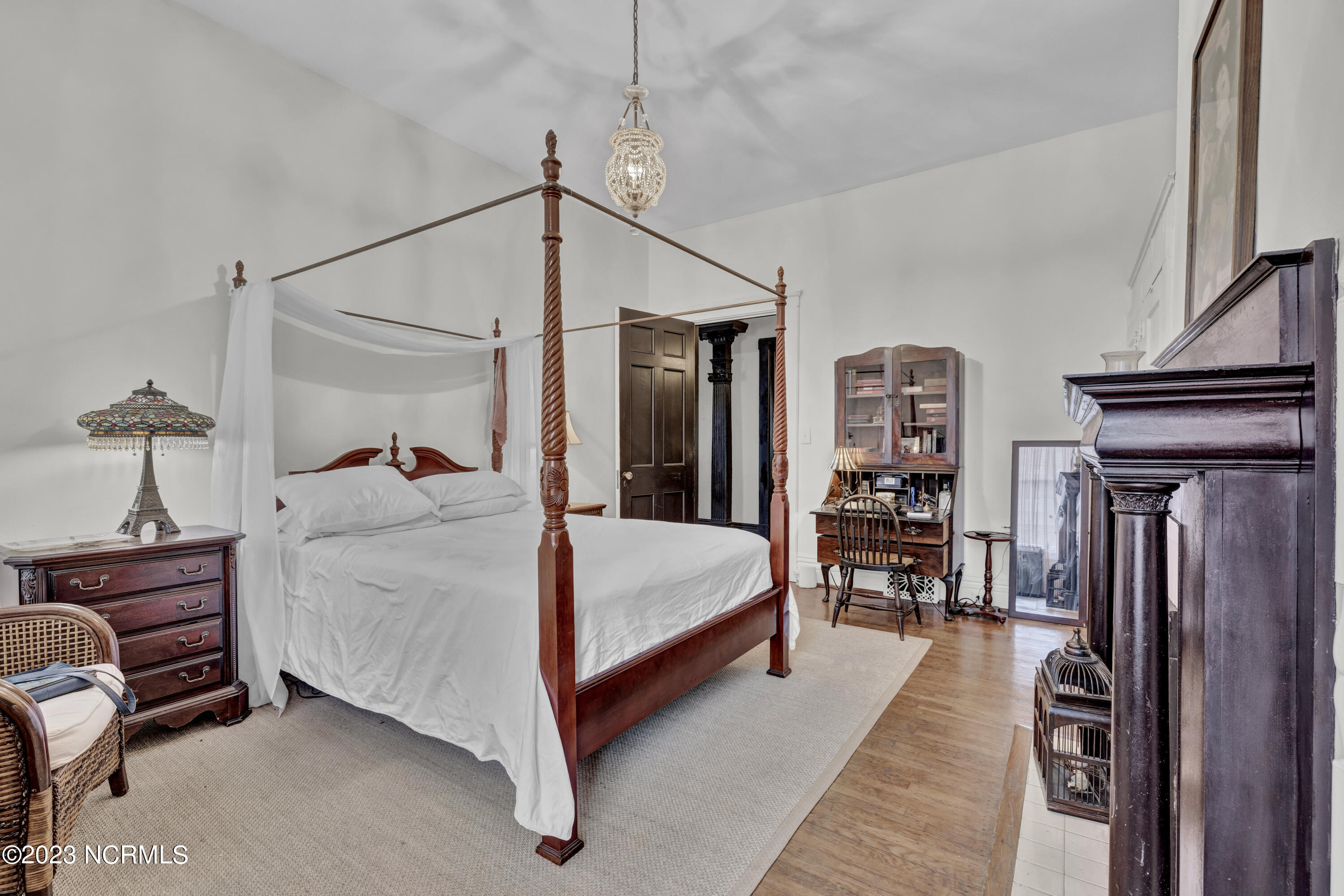 106 S 5th Avenue, Wilmington, NC 28401 – photo 17: First Floor Bedroom 1