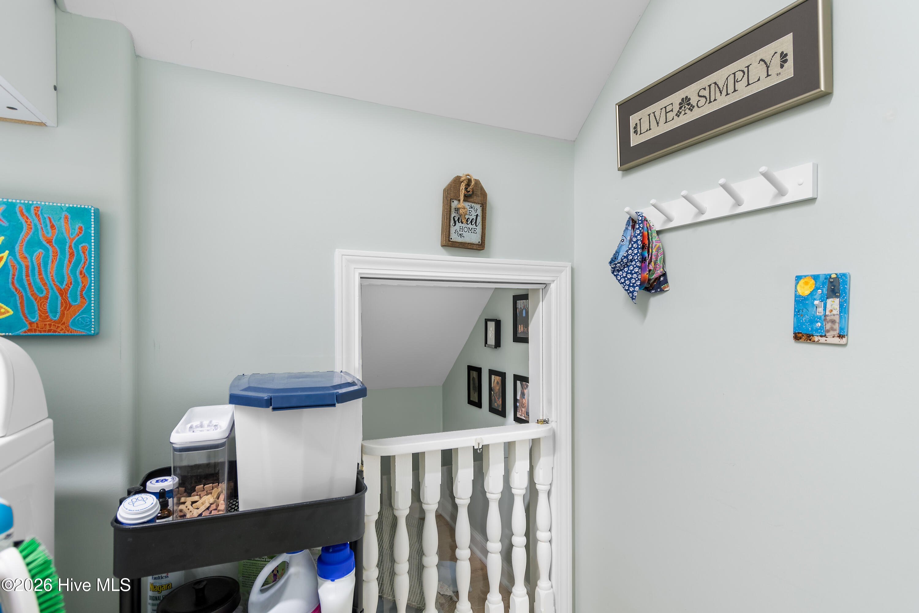 100566075 | Photo 48