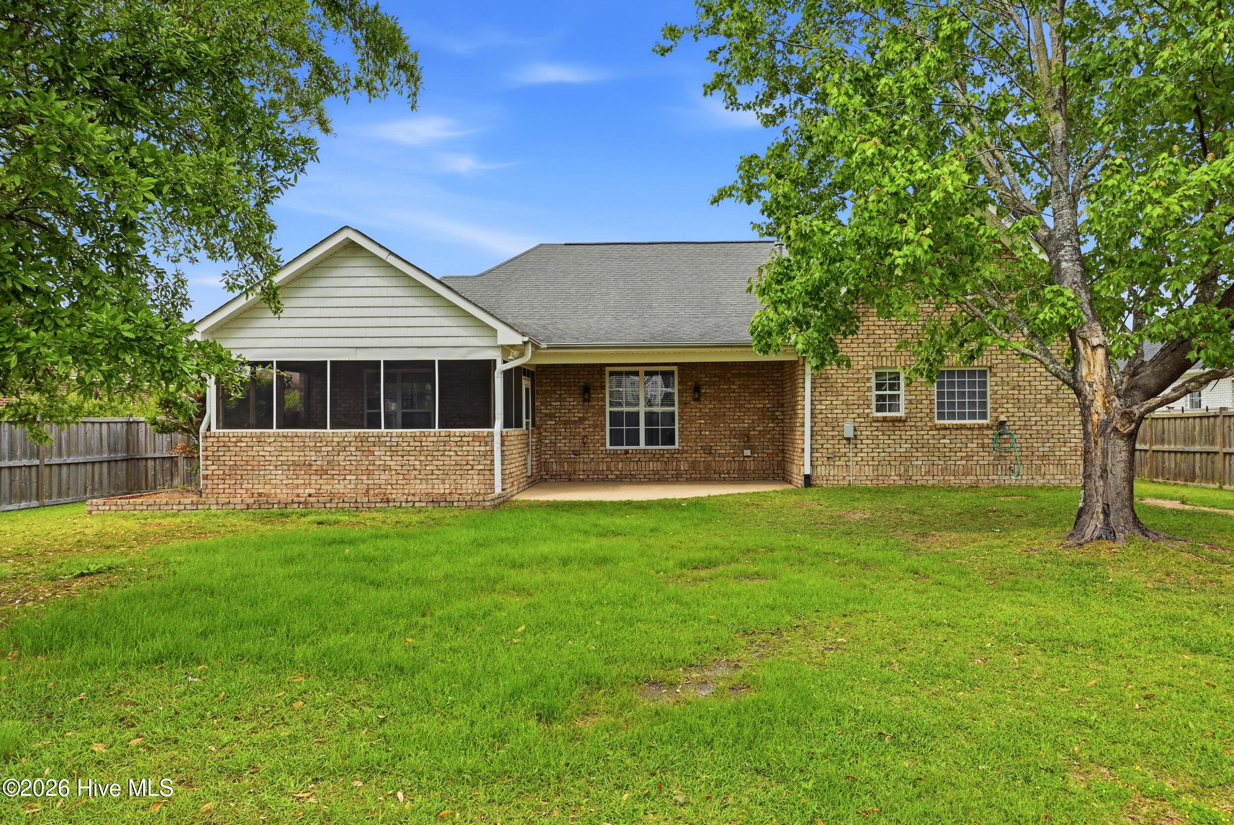 100564899 | Photo 32