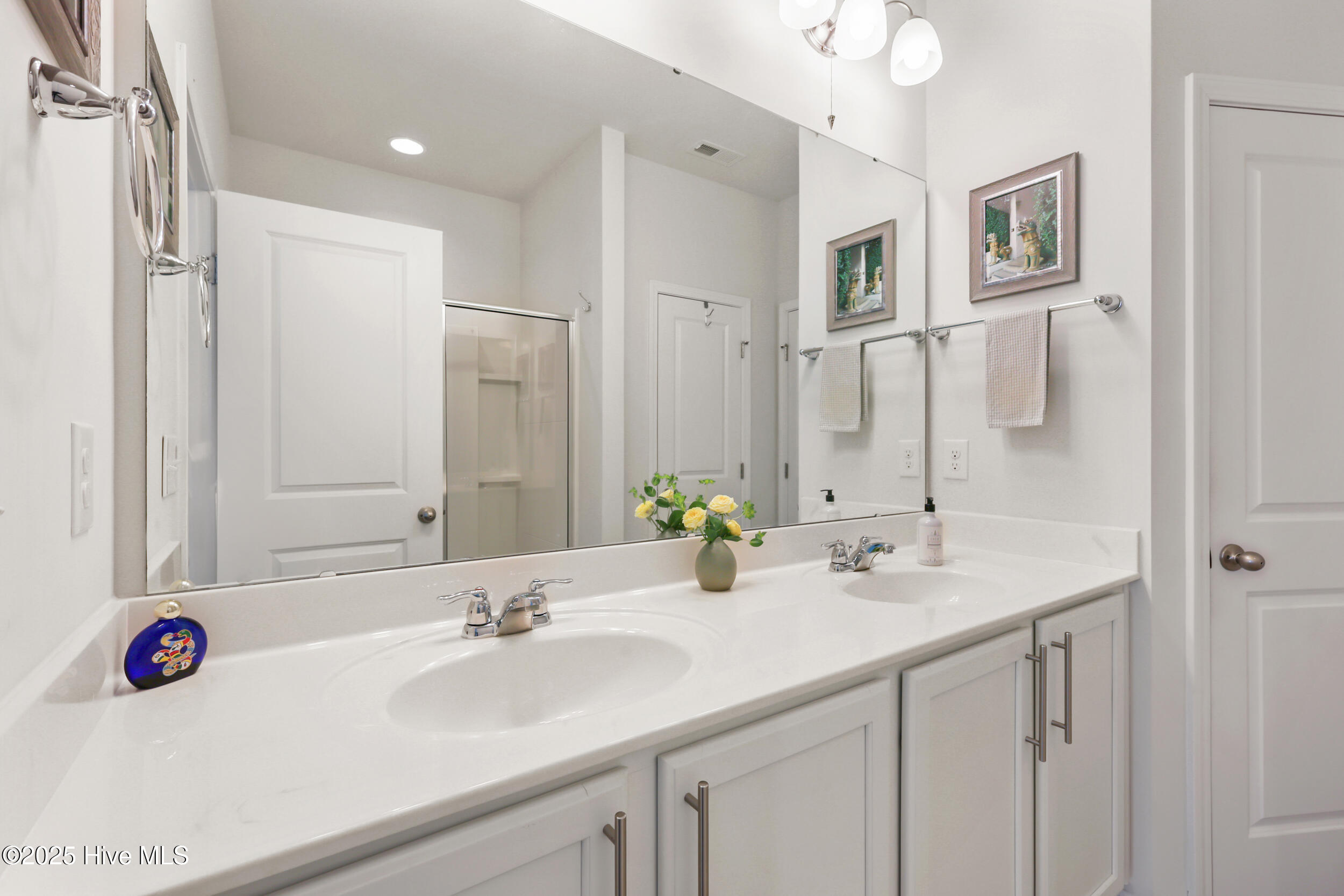 100547034 | Photo 18