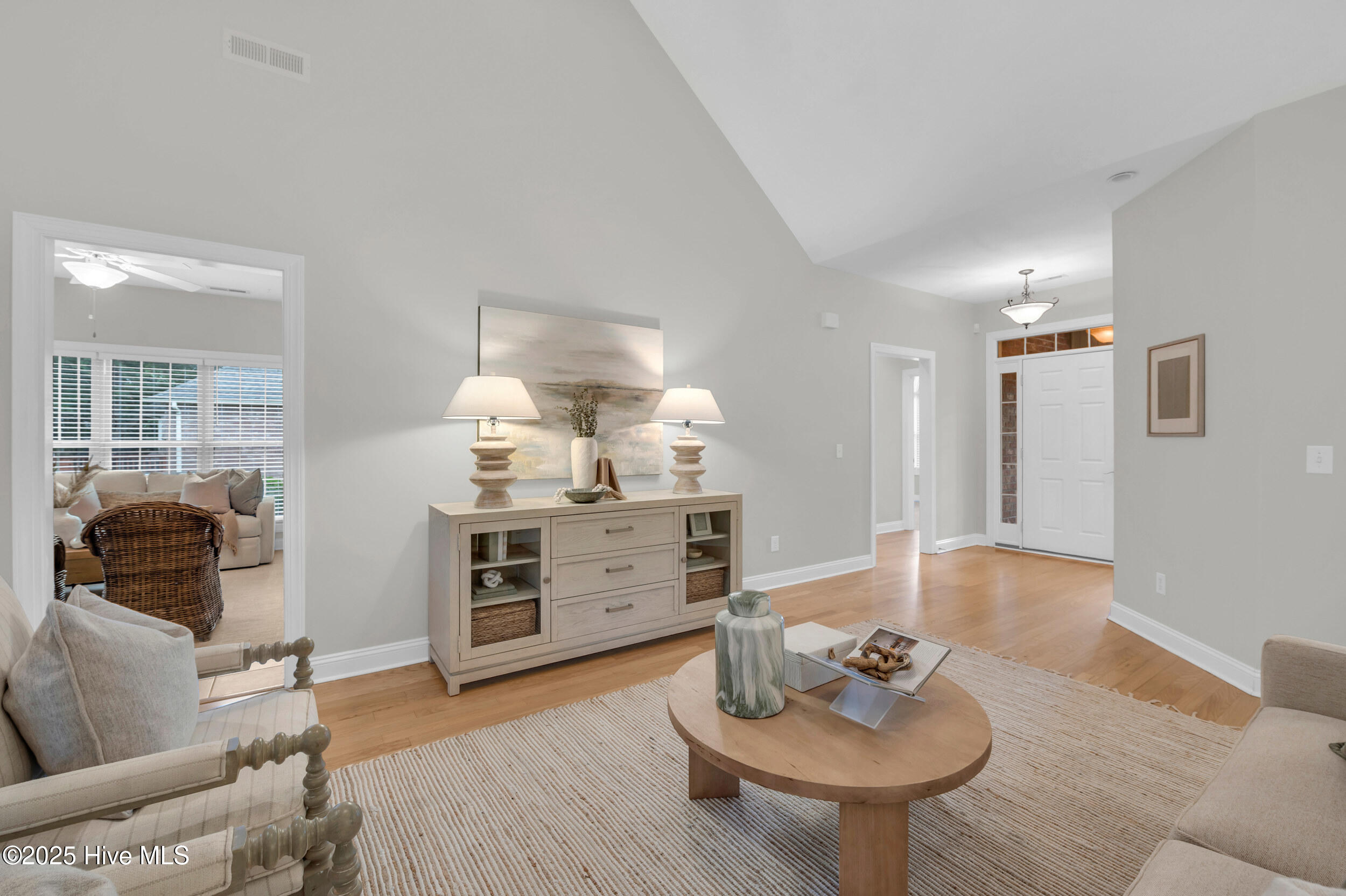 100539518 | Photo 14