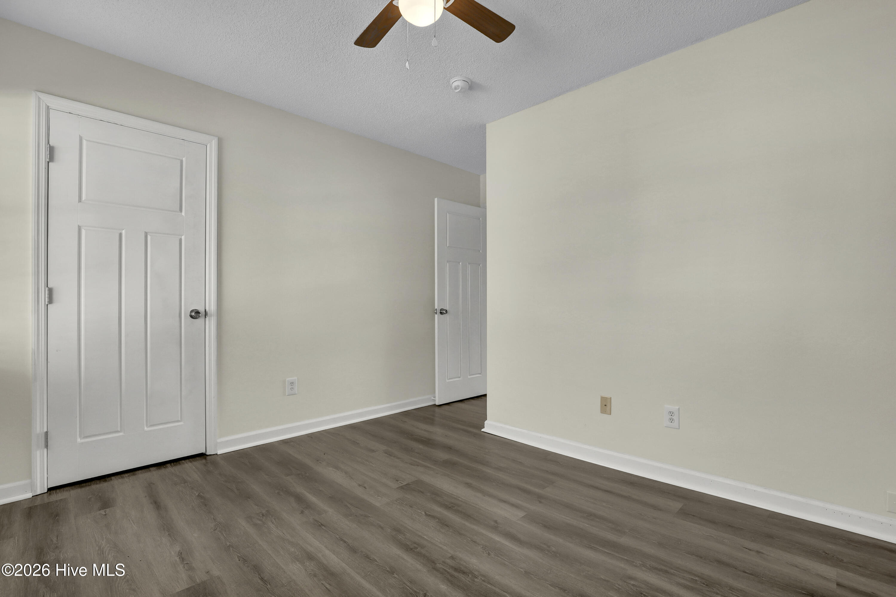 100546839 | Photo 16