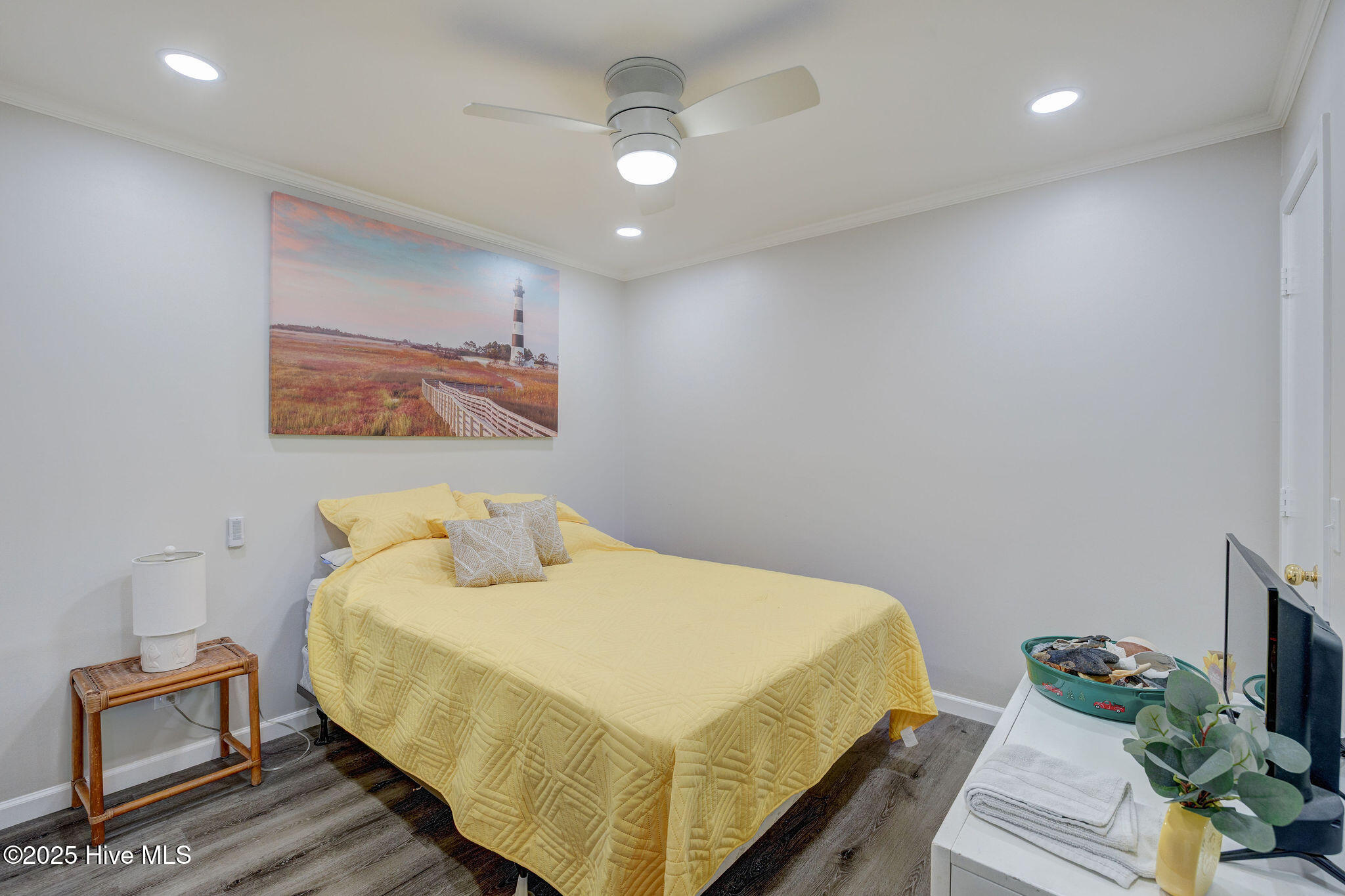 100525096 | Photo 16