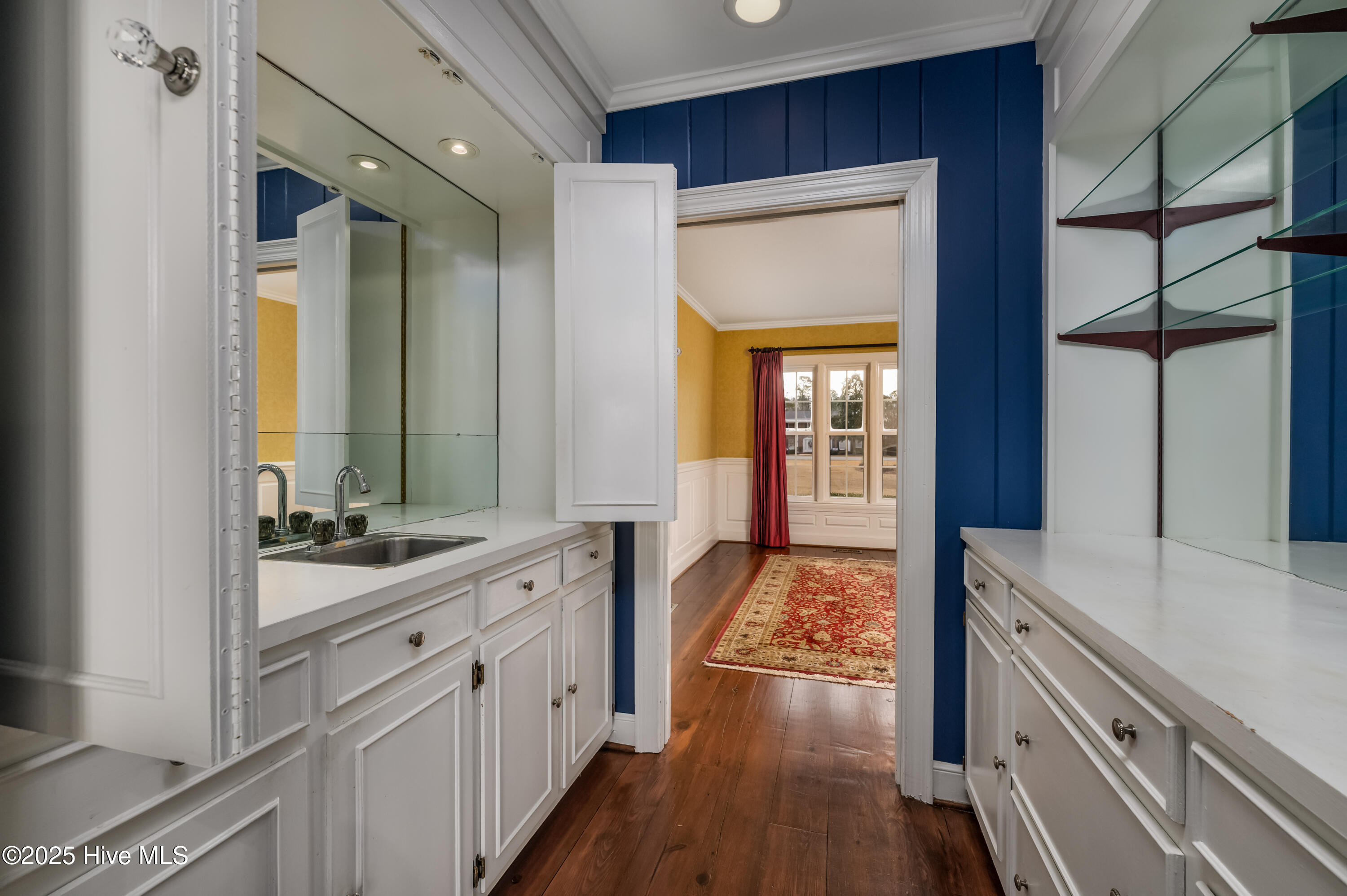 100485107 | Photo 24