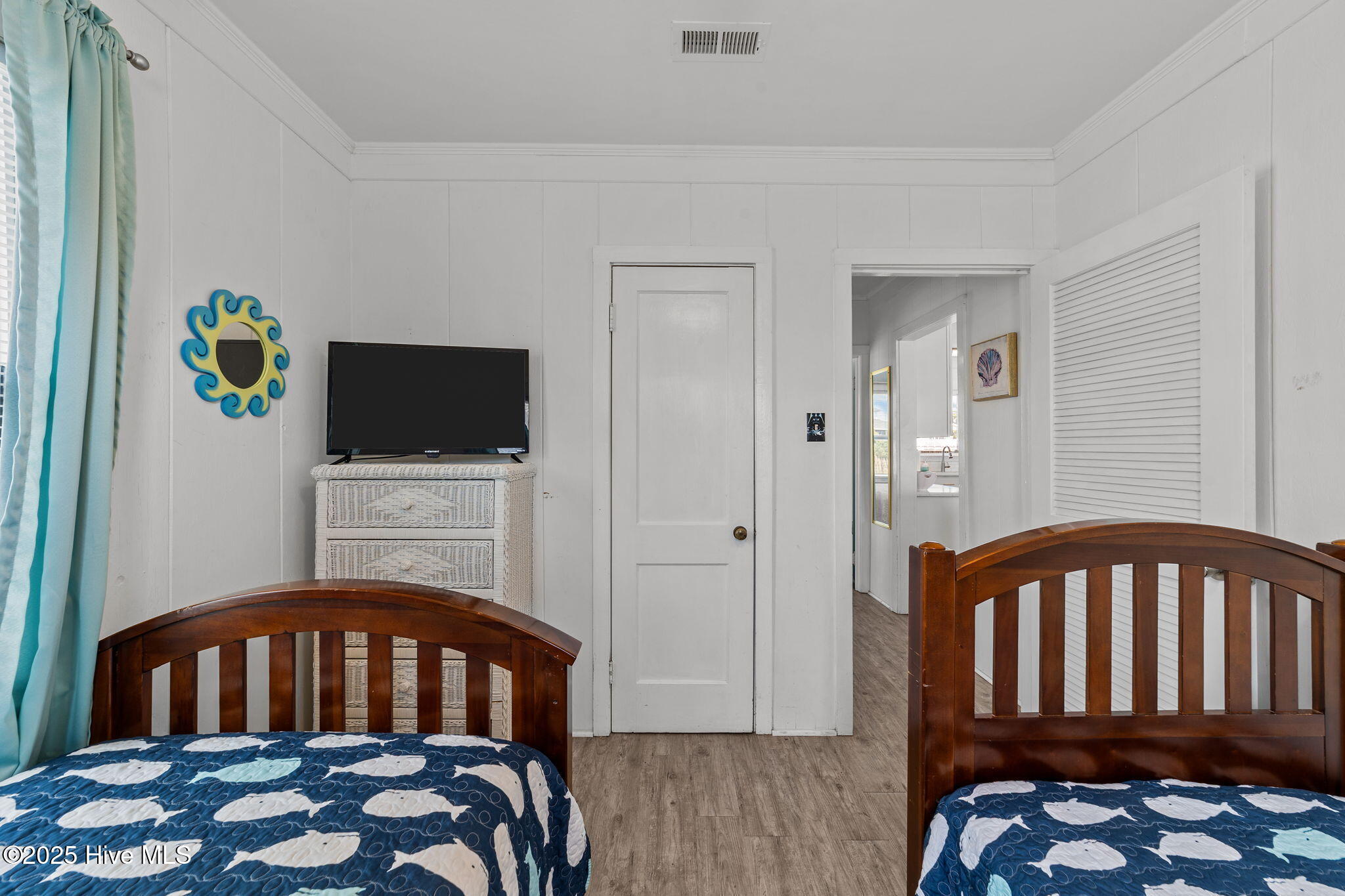 100536358 | Photo 19