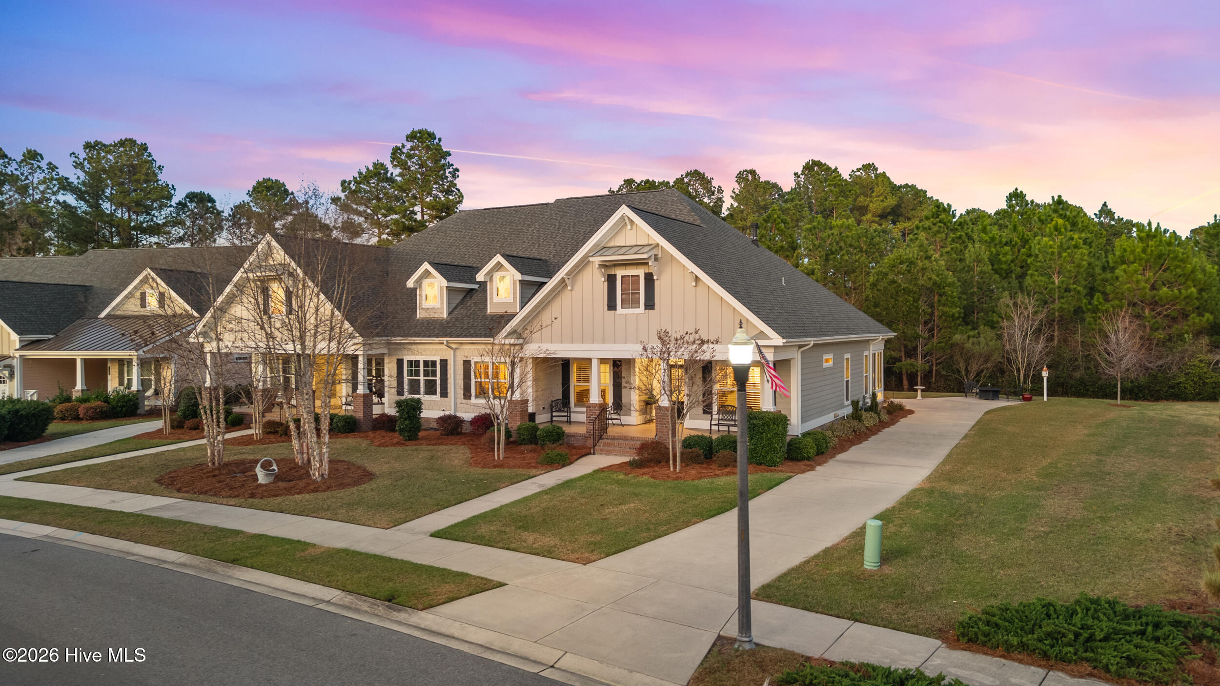 100561173 | Photo 69