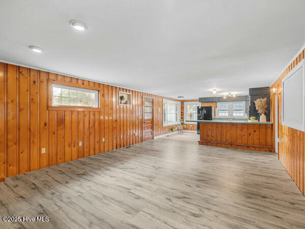 100536192 | Photo 12