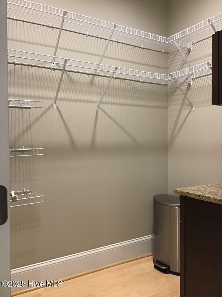 100547219 | Photo 15