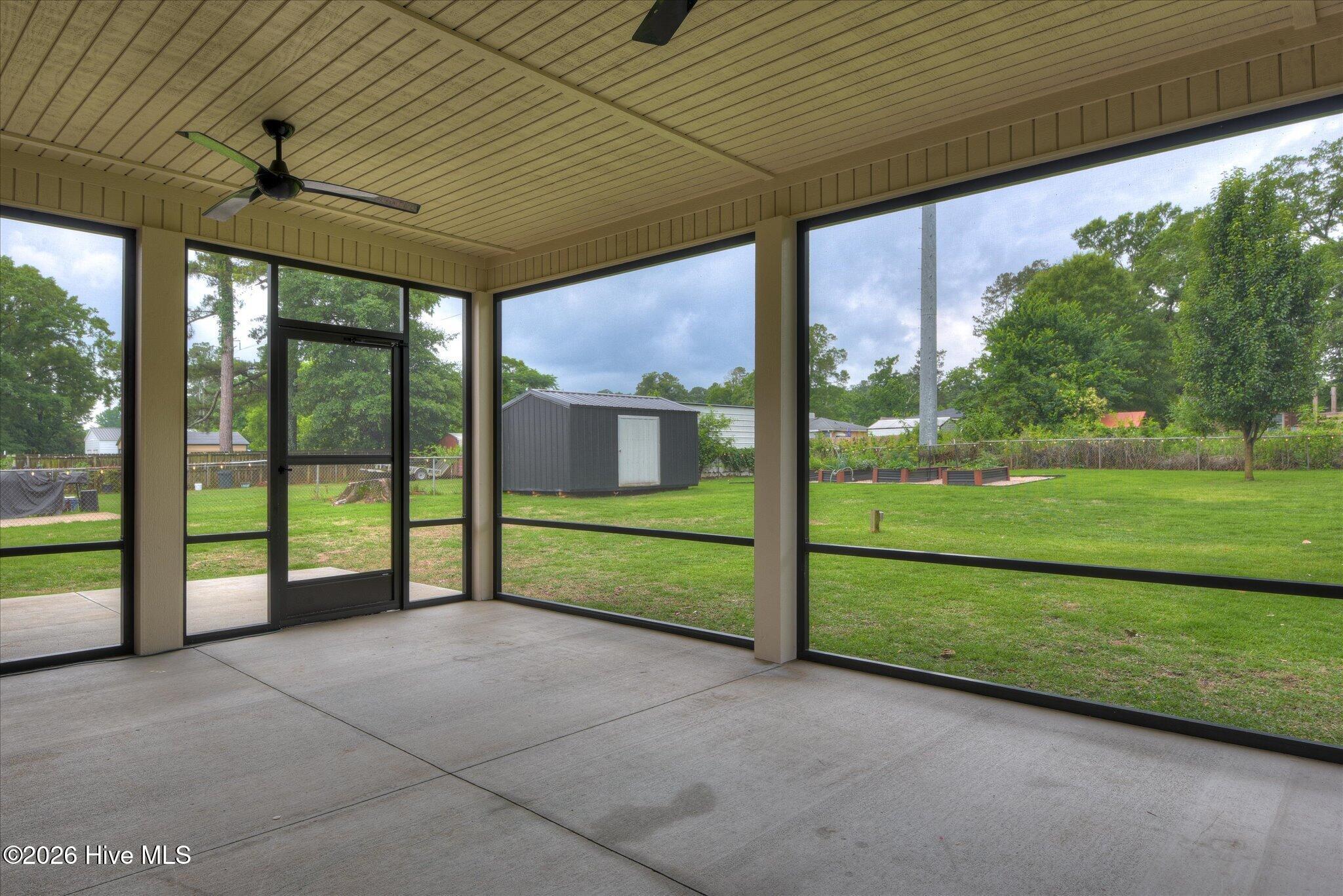 20x15 screened porch