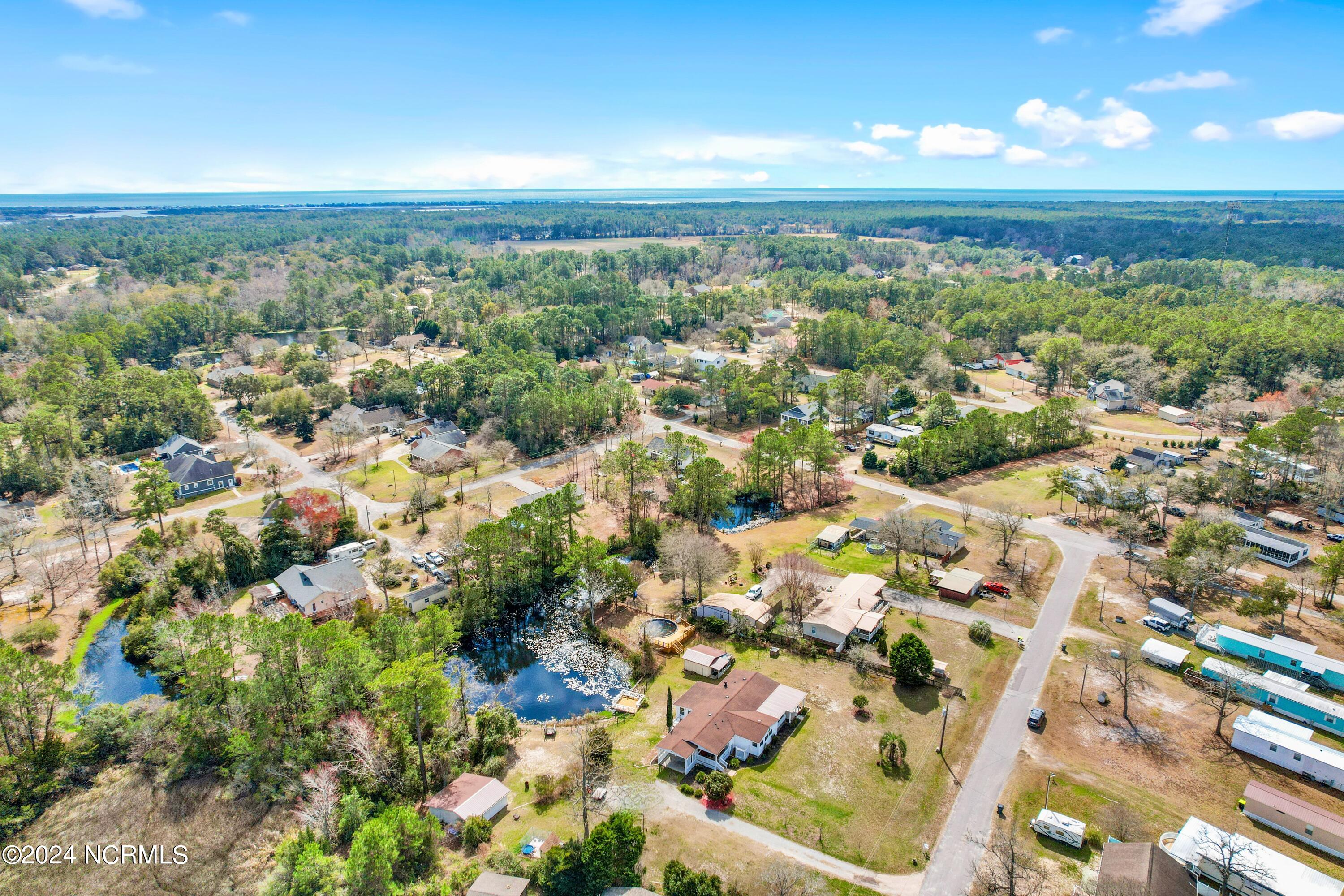 100547405 | Photo 26