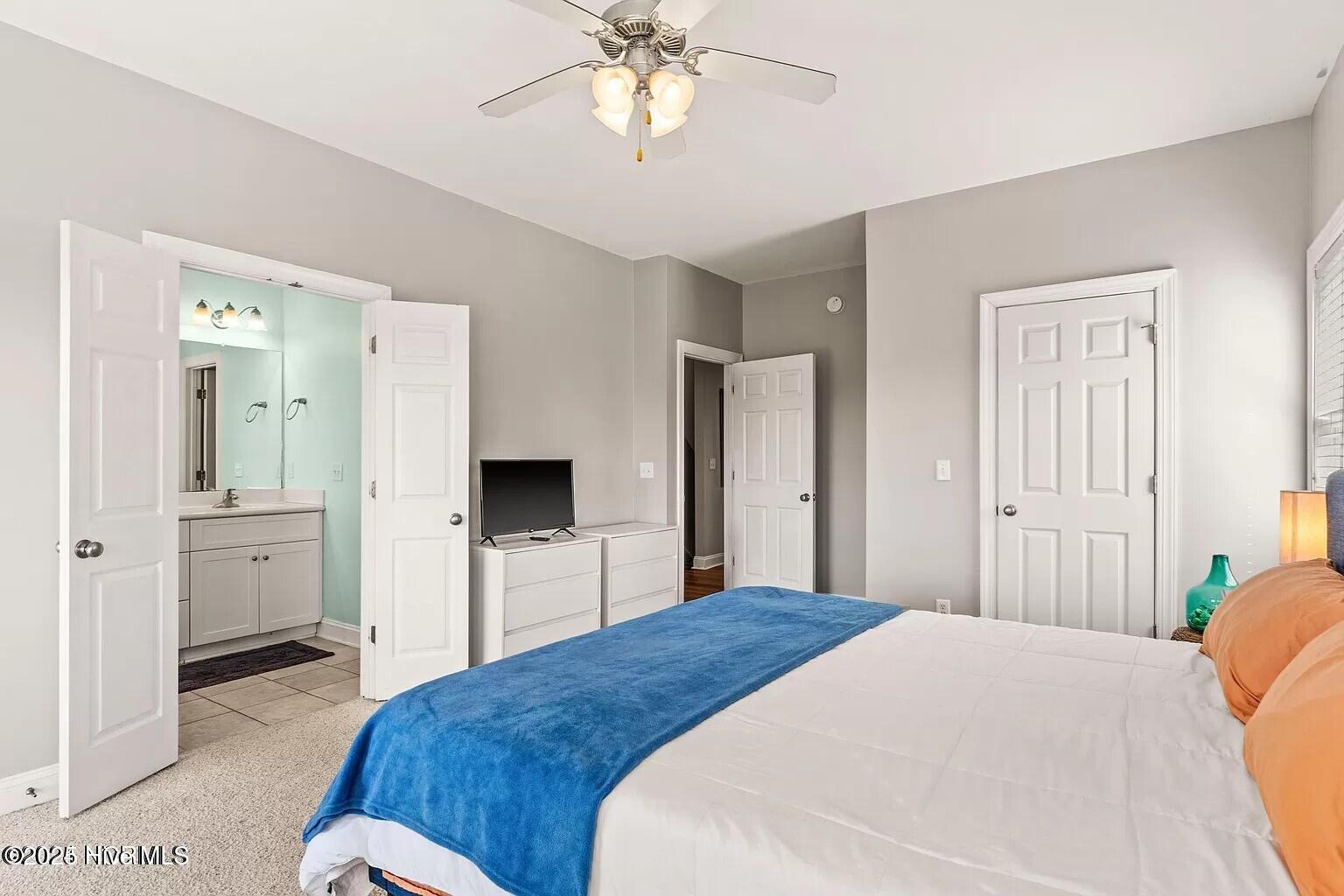 100538921 | Photo 48