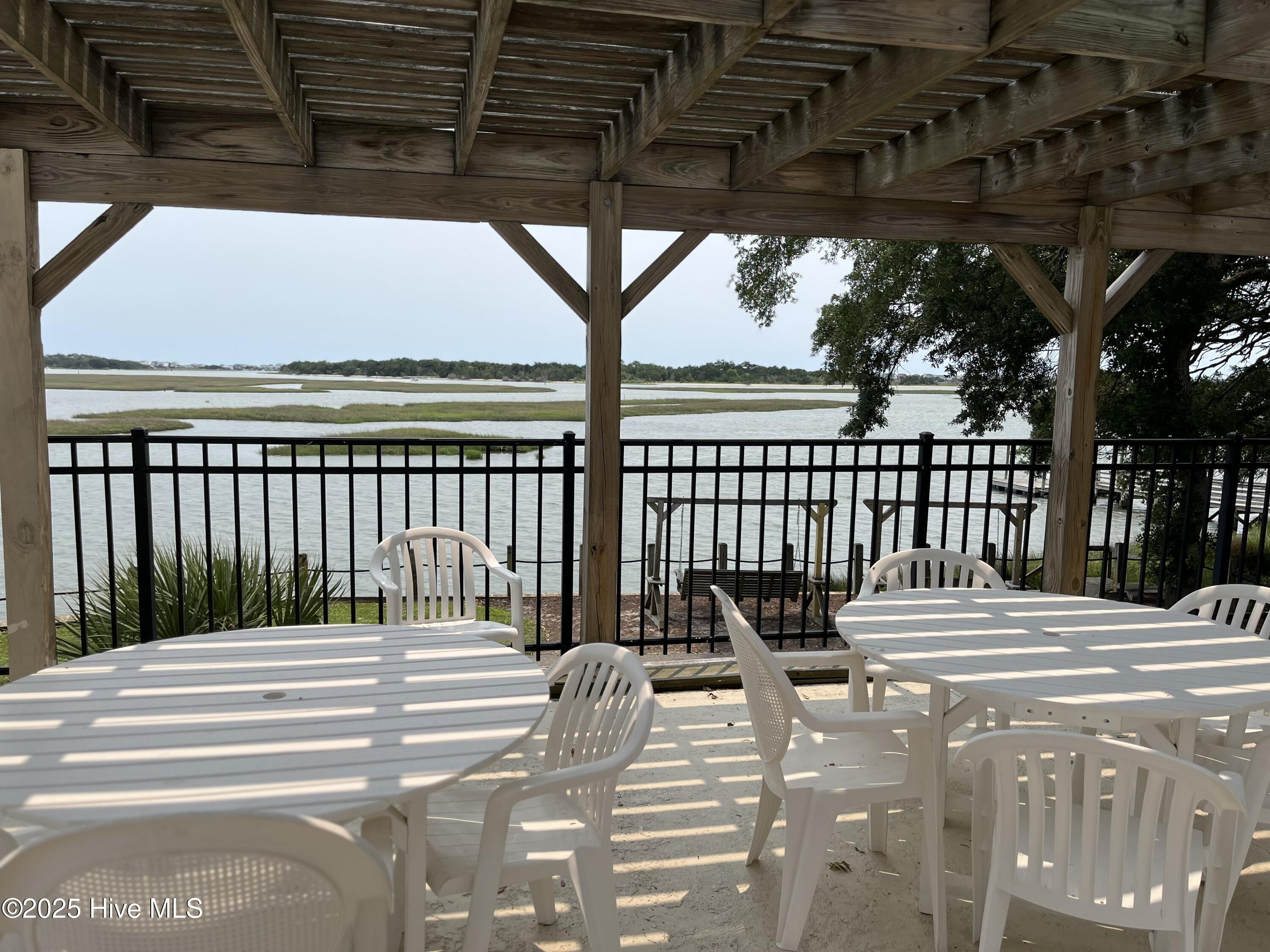 100511764 | Photo 70