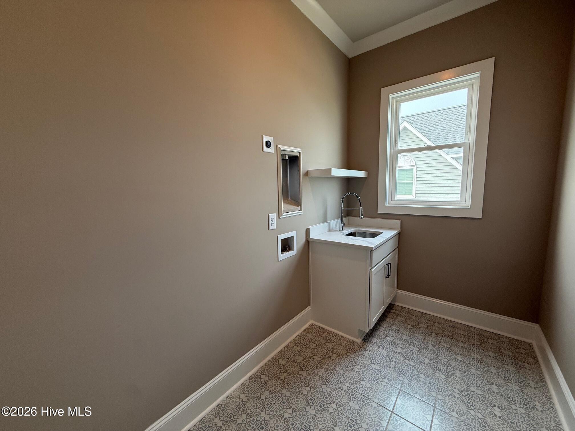 100554373 | Photo 28