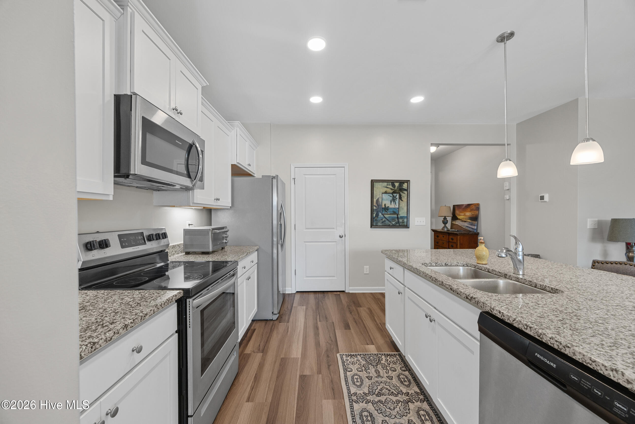 100561160 | Photo 13