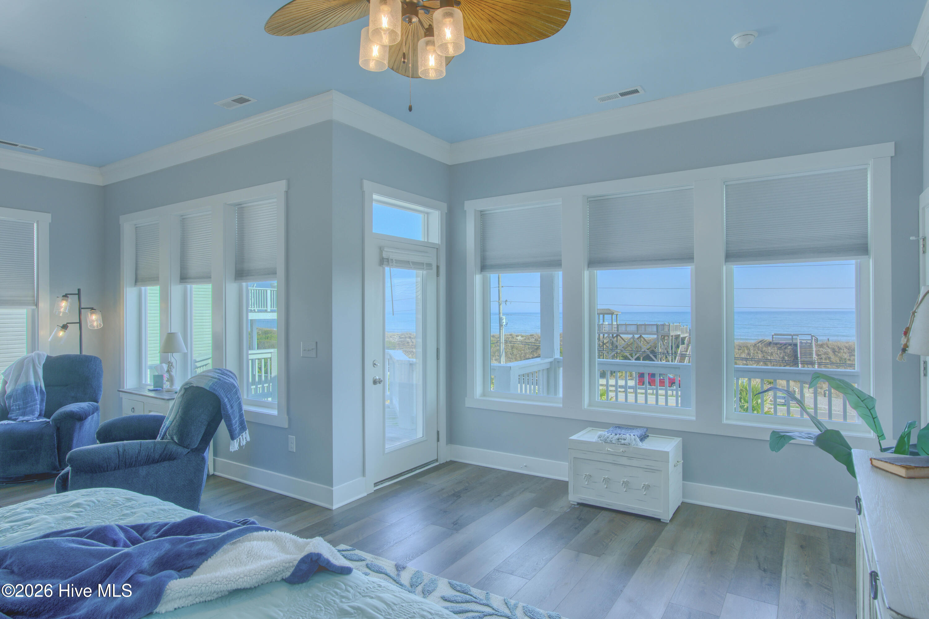 100559863 | Photo 31