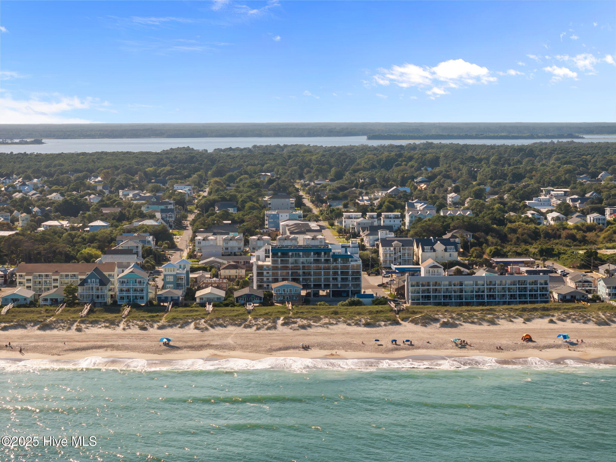 100529086 | Photo 48