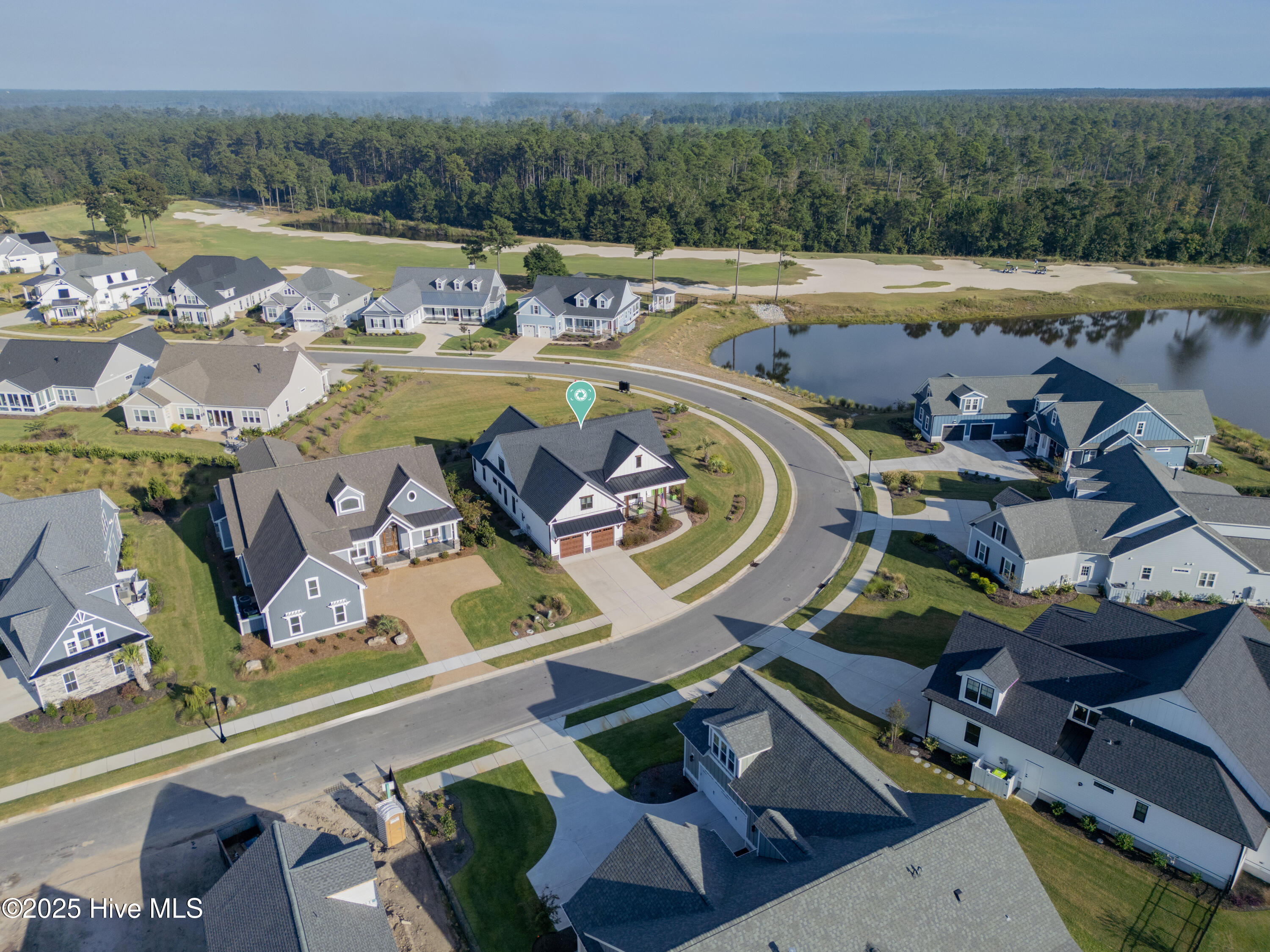 100557399 | Photo 77