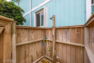 100525169 | Photo 31