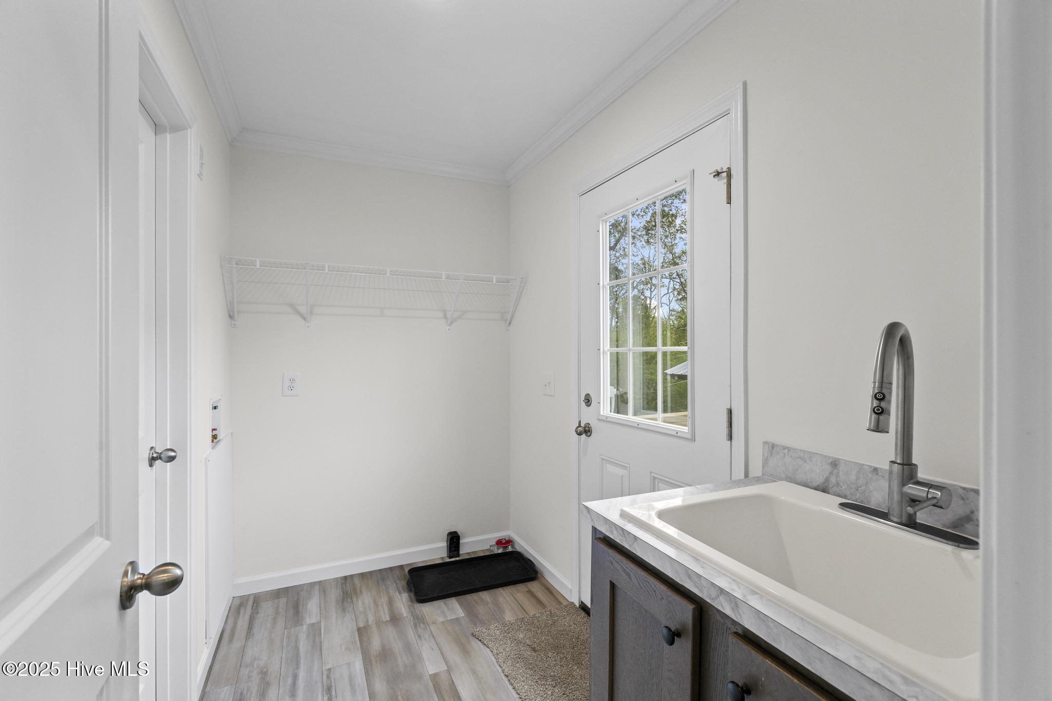 Undisclosed Address, Hampstead, NC, 28443