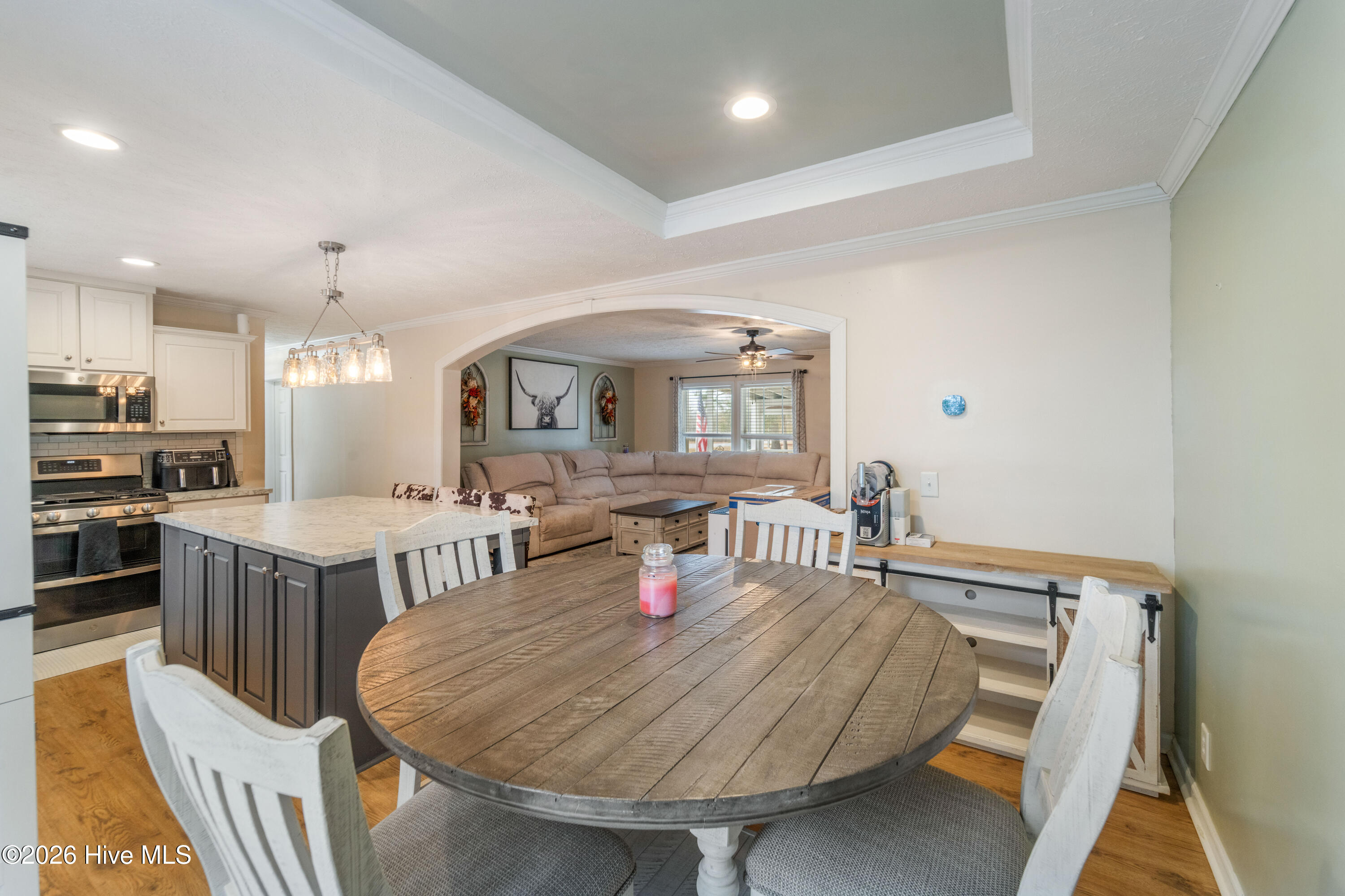 100547365 | Photo 25