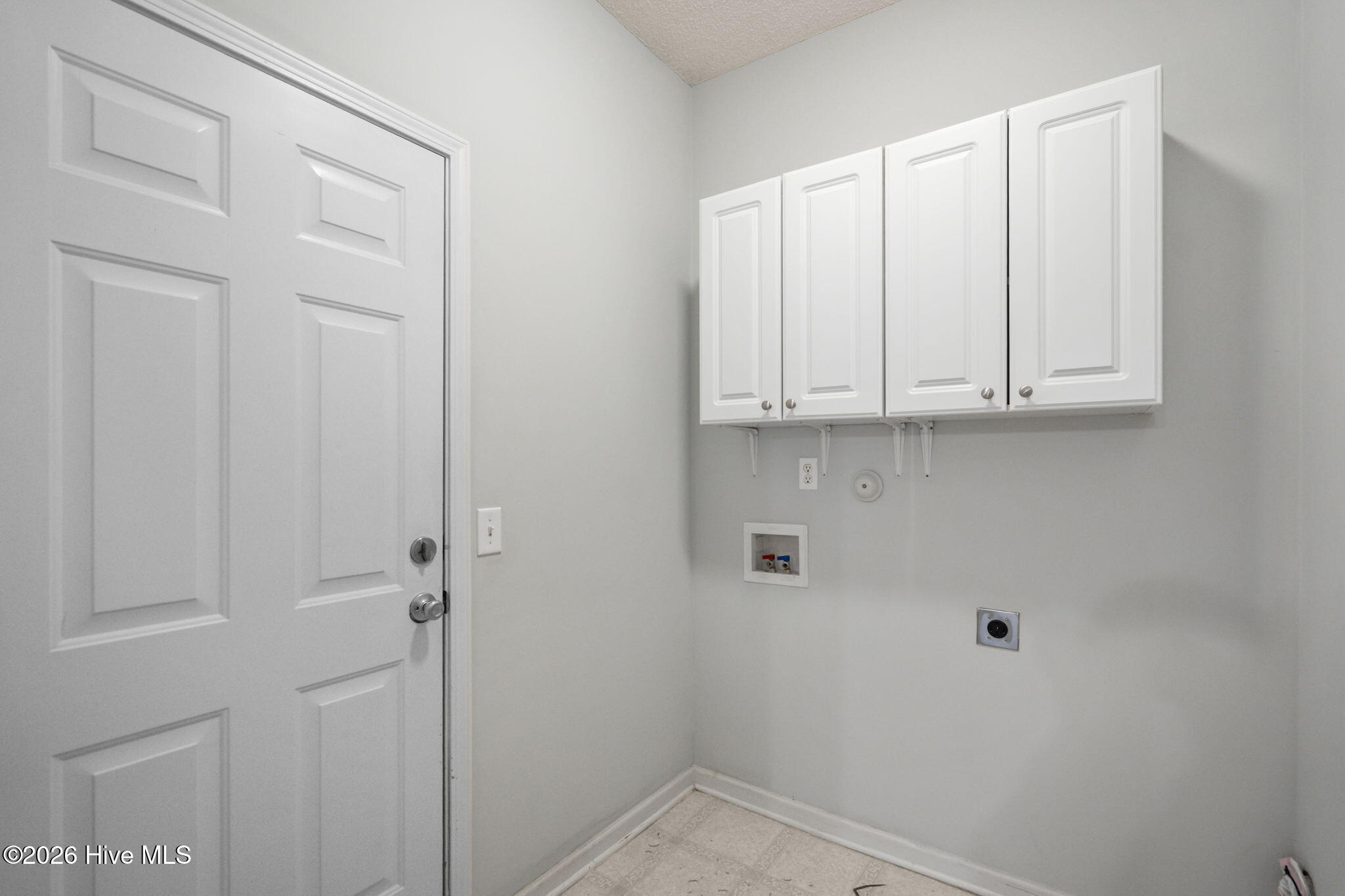 100558076 | Photo 19