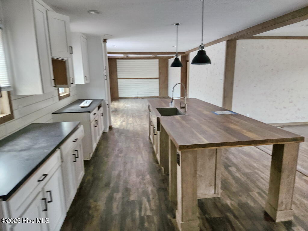 13 KITCHEN