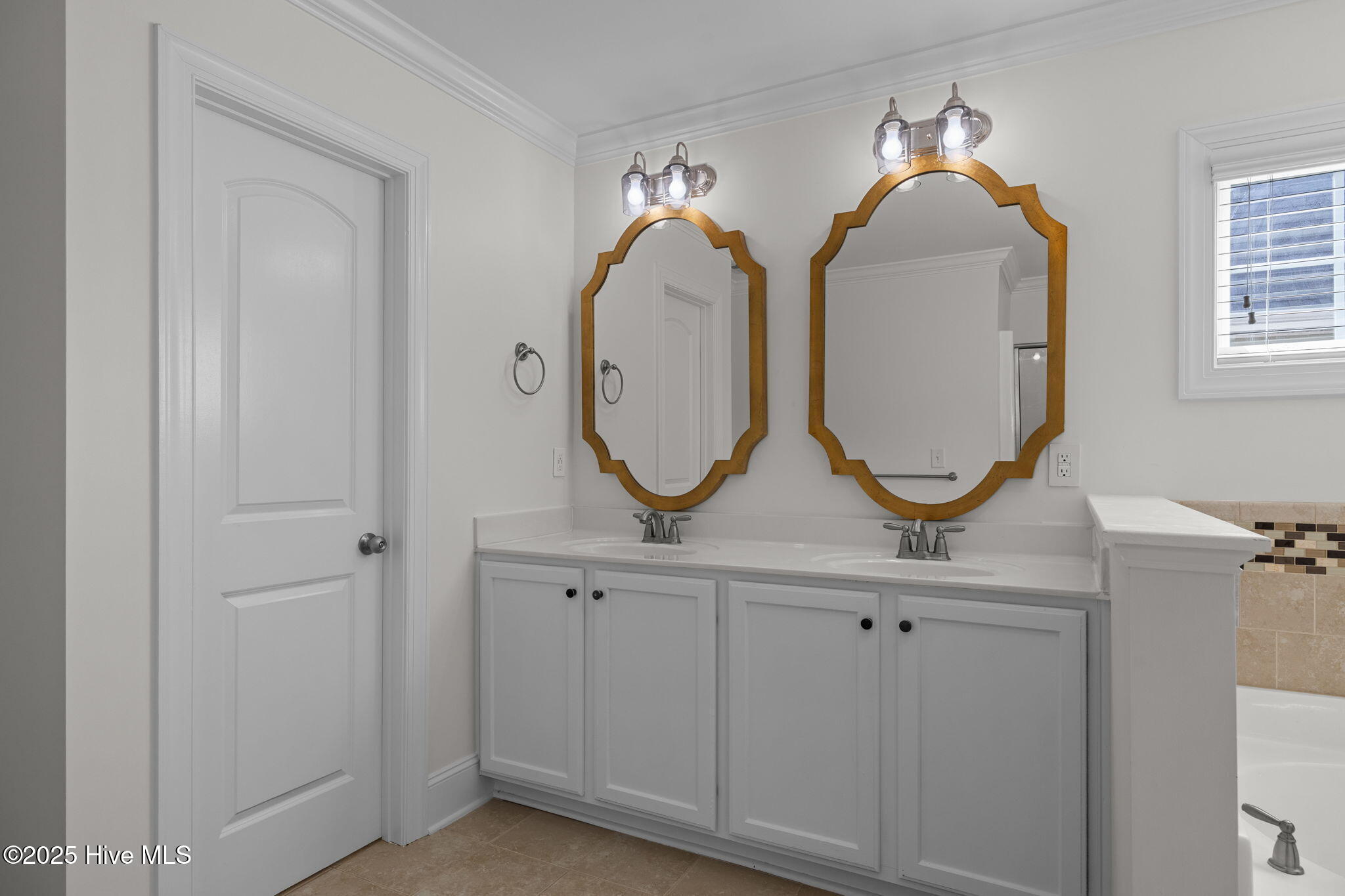 301 Lanyard Drive, Newport, NC, 28570