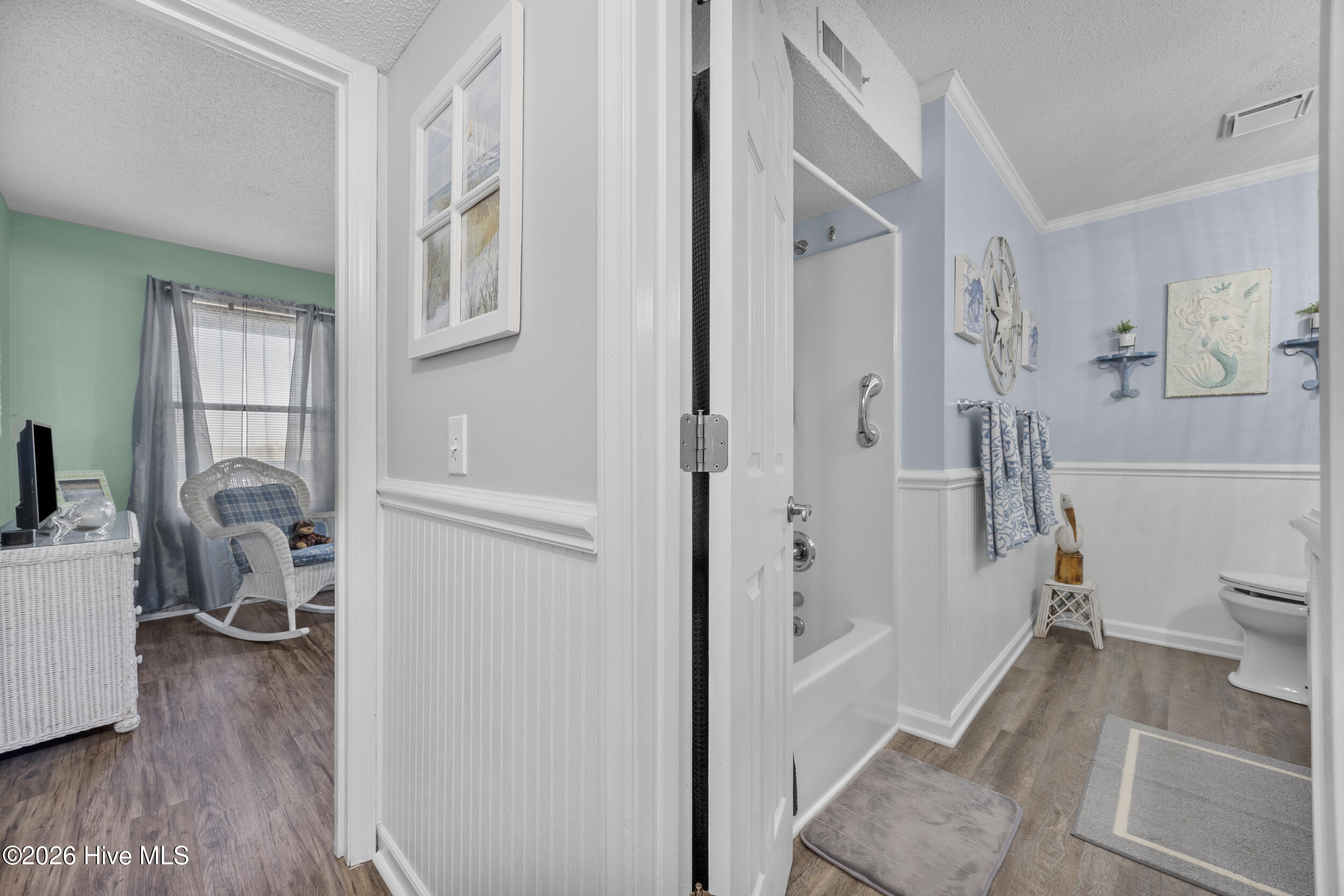 100554399 | Photo 32