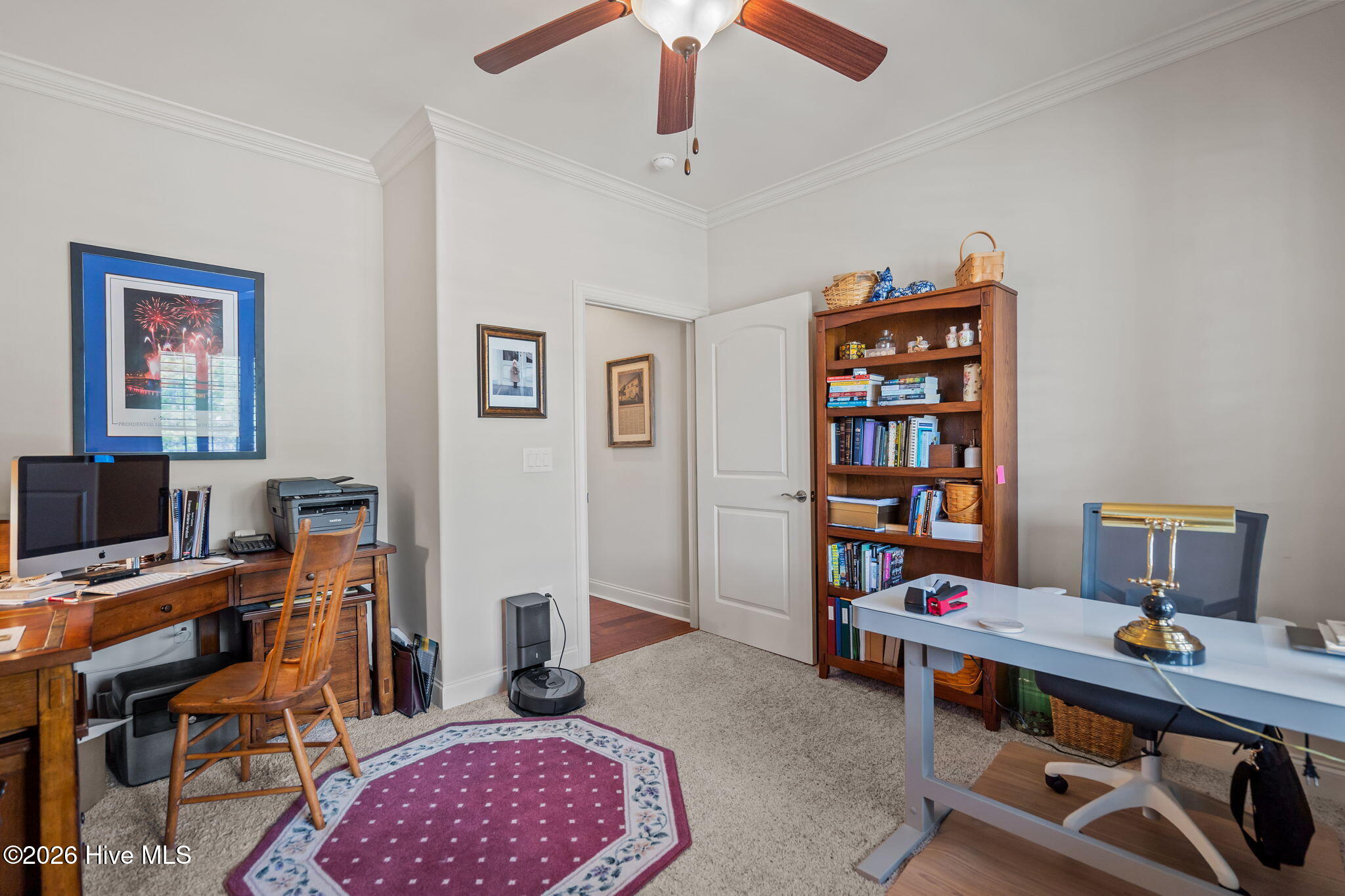 100565416 | Photo 31