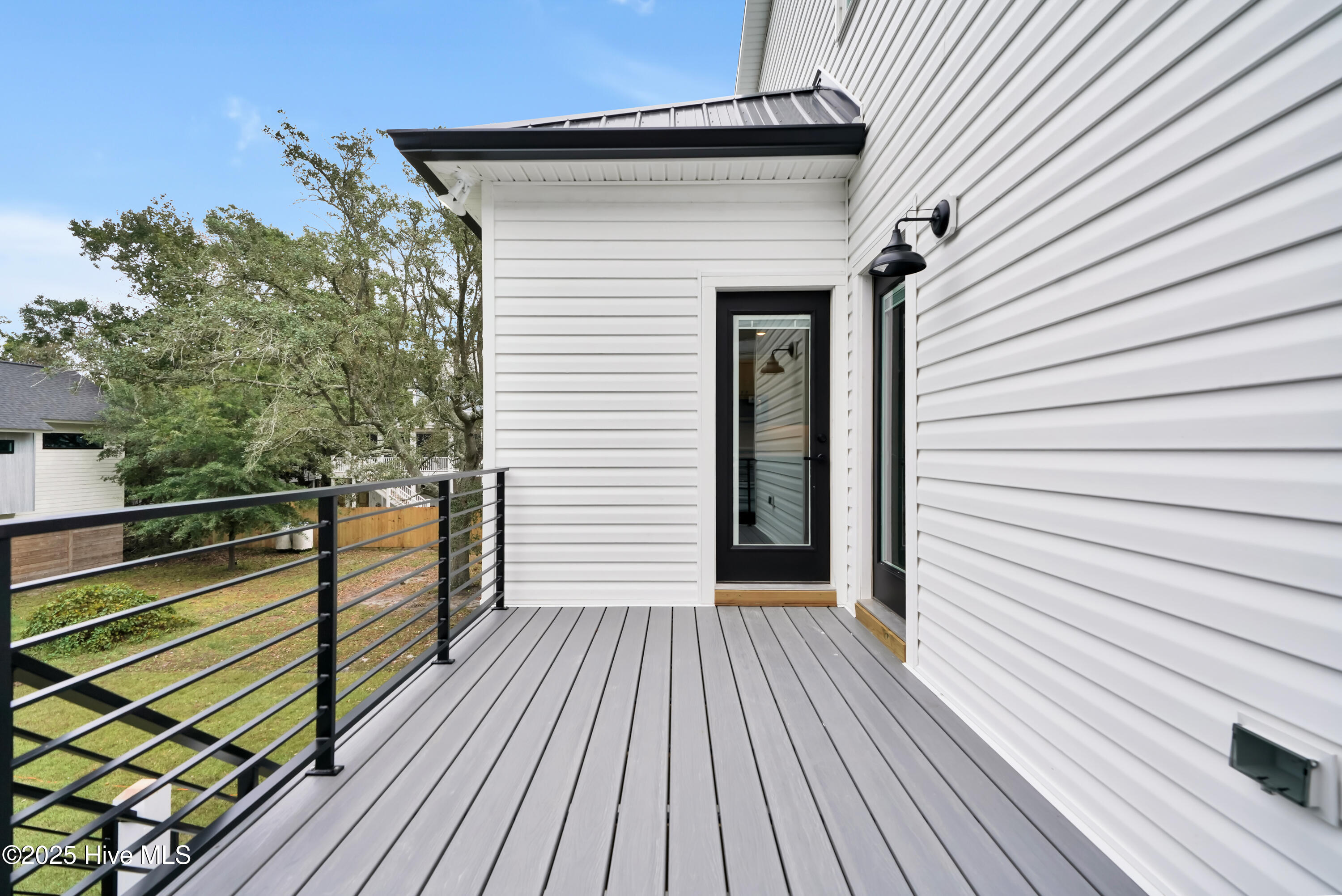 406 Birmingham Avenue, Carolina Beach, NC 28428 – photo 24: 406BirminghamAvenue-21