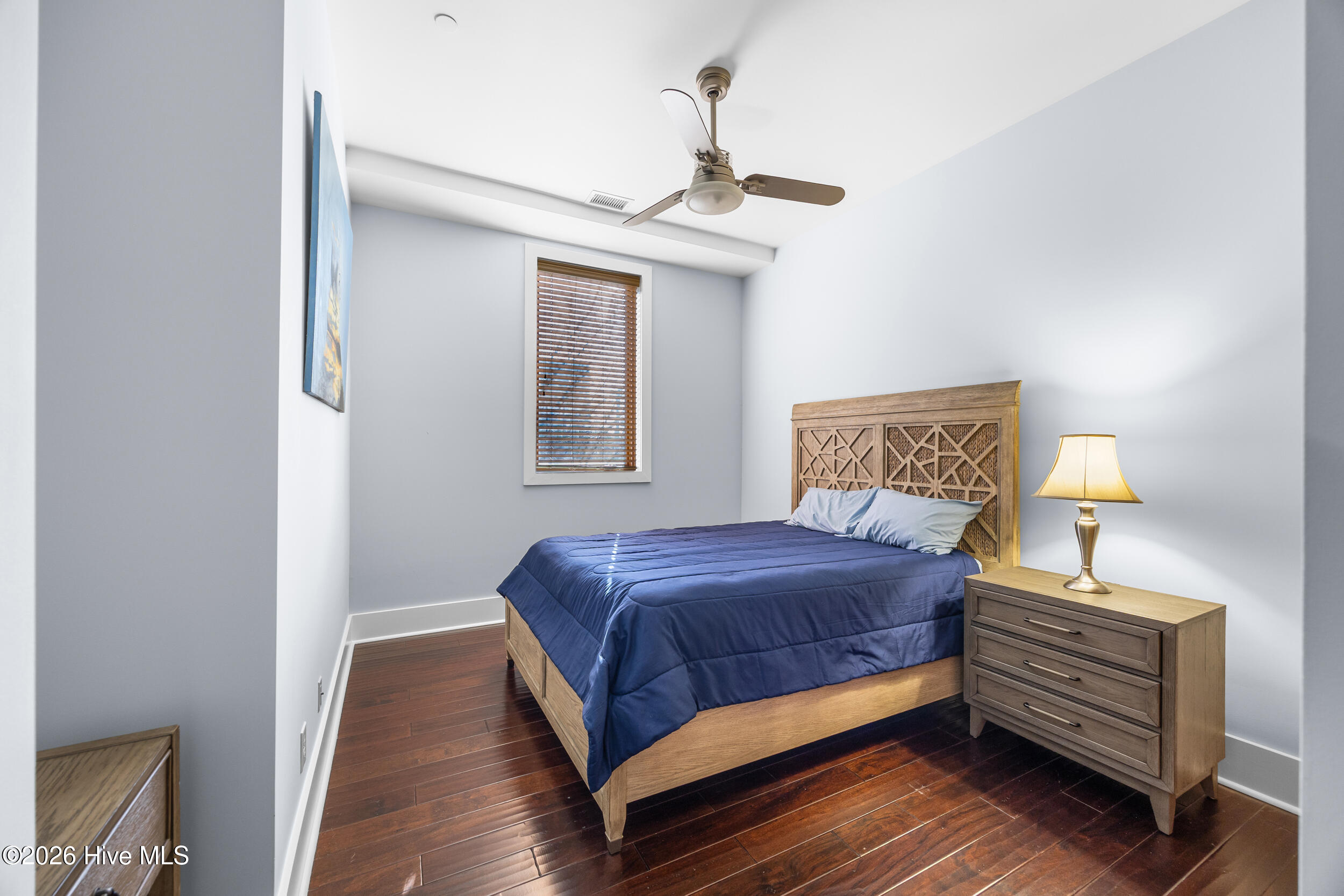 100562510 | Photo 13